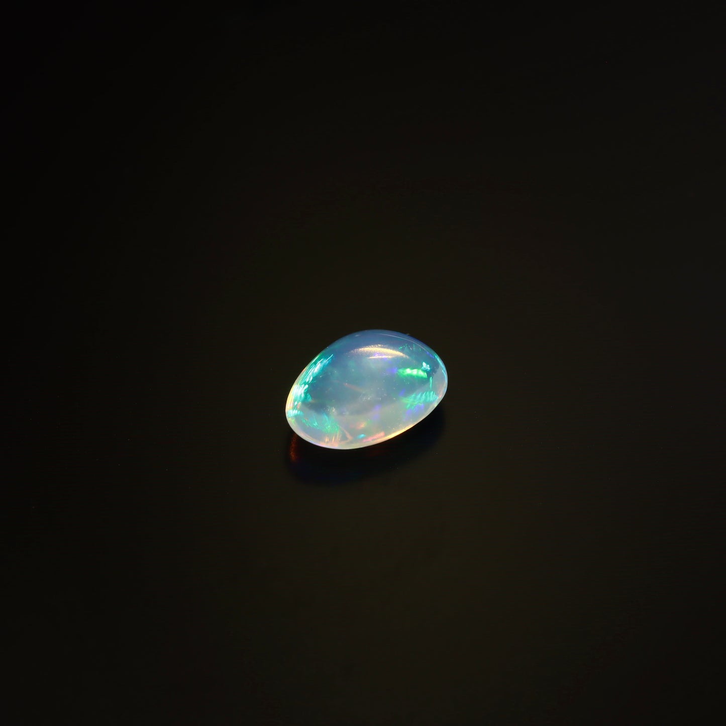 Cabochon Clear Opal 0.9ct