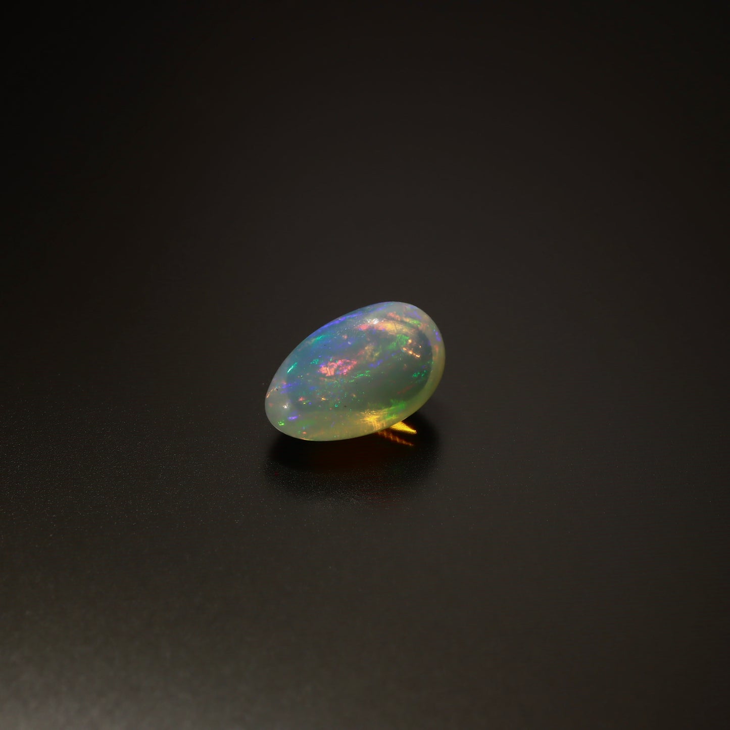 Cabochon Clear Opal 1.44ct
