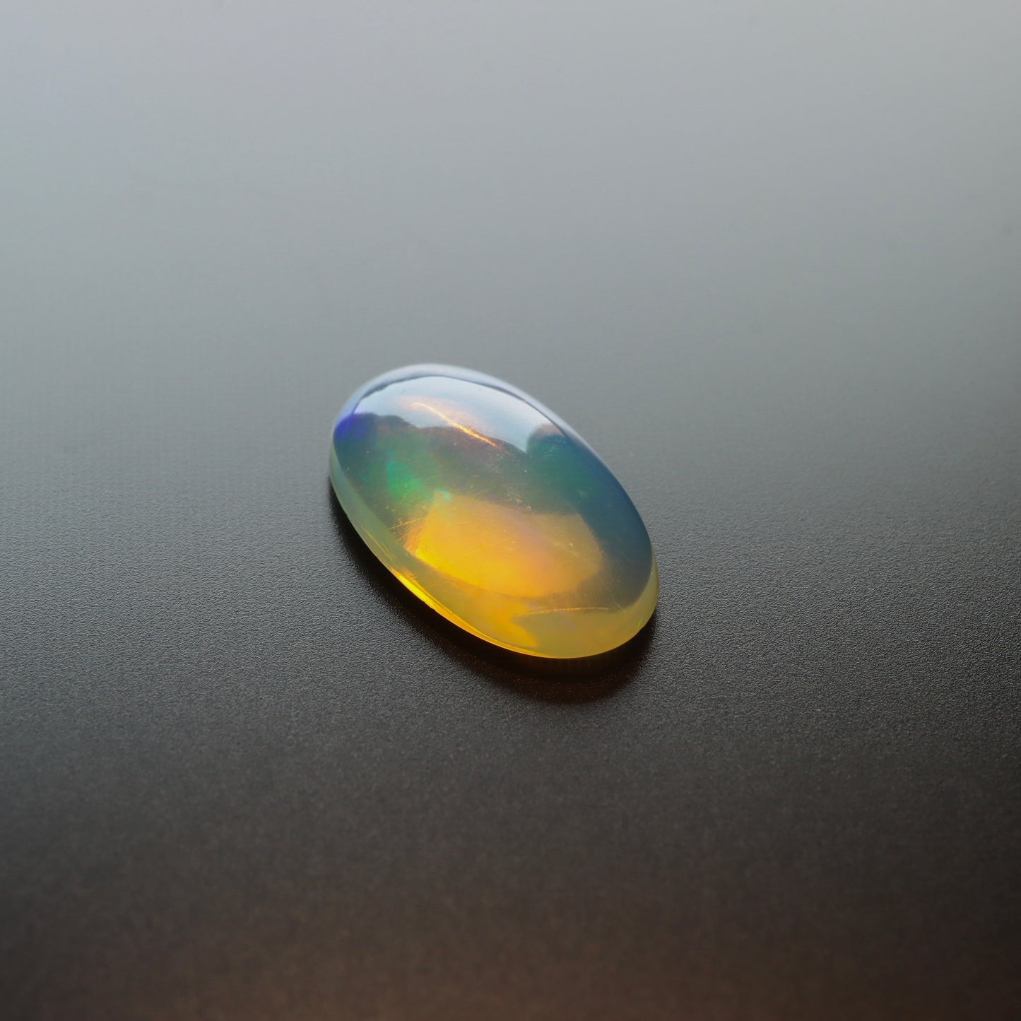 Cabochon White Opal 1.4ct