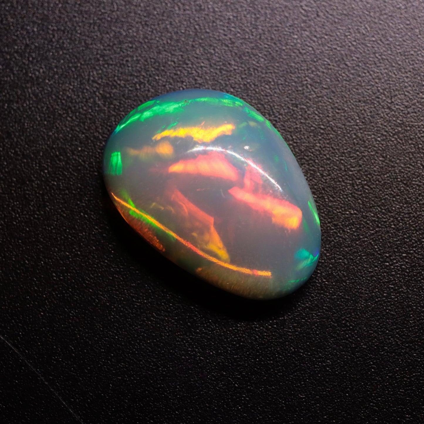 Cabochon White Opal 5.81ct