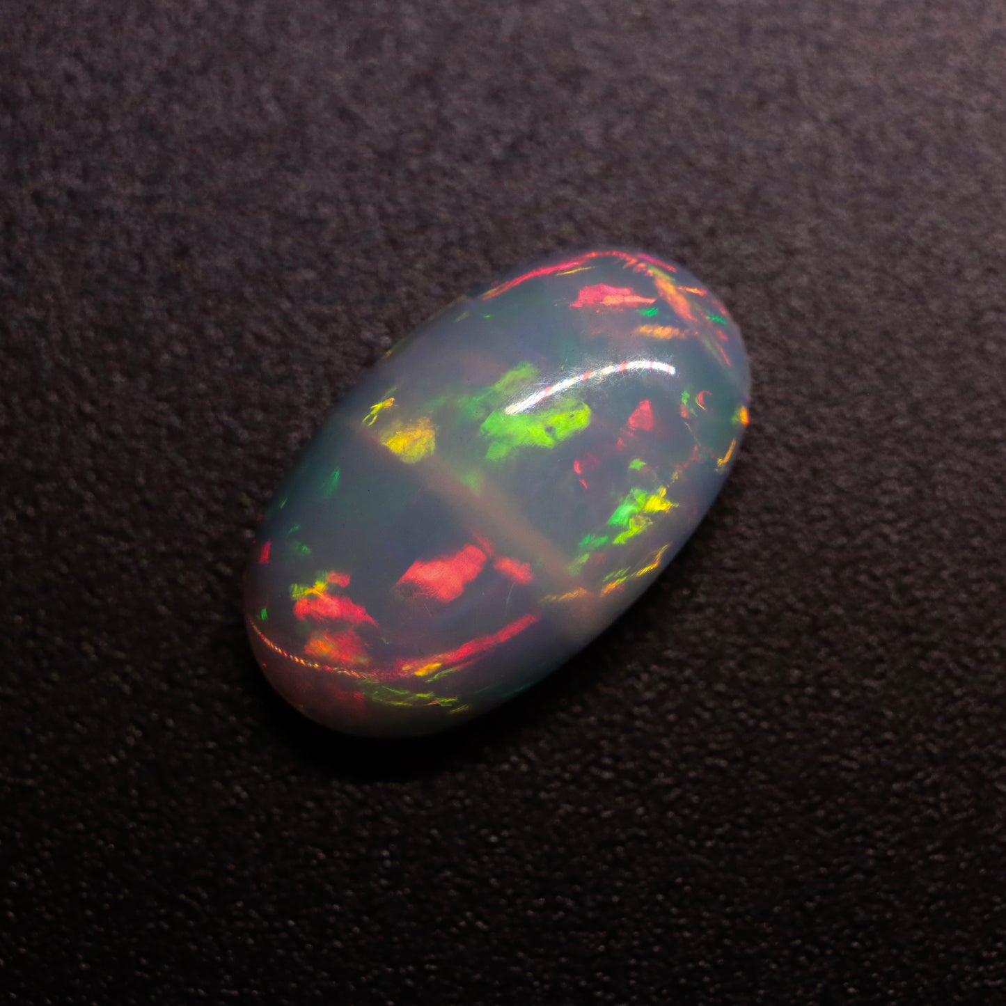 Cabochon White Opal 1.74ct