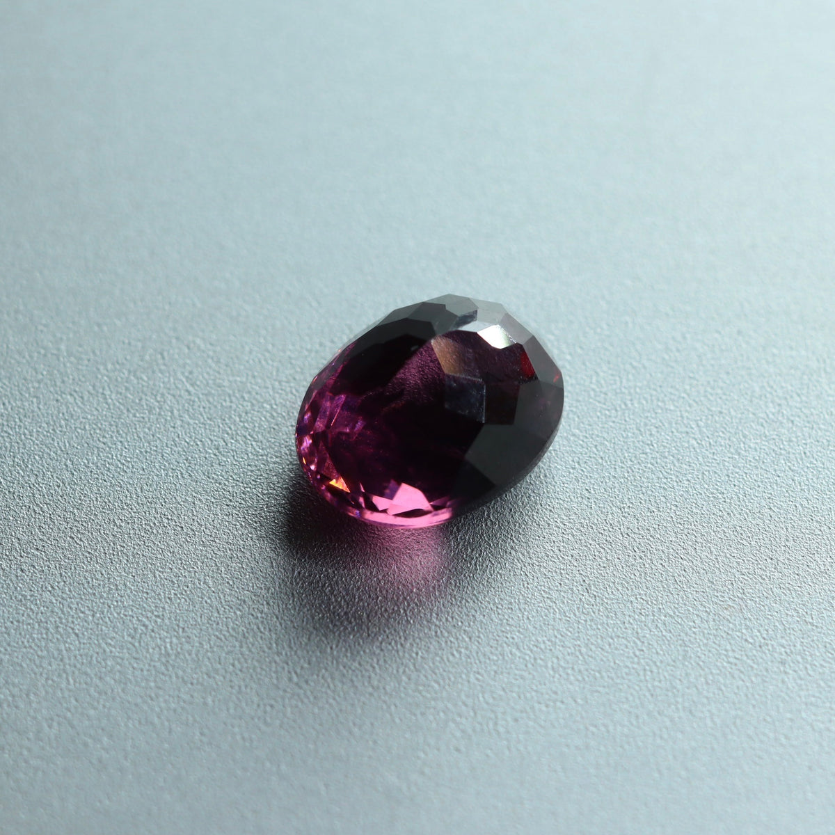 Cushion Red Spinnel 2.37ct