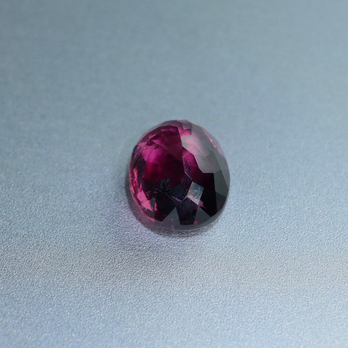 Cushion Red Spinnel 2.37ct