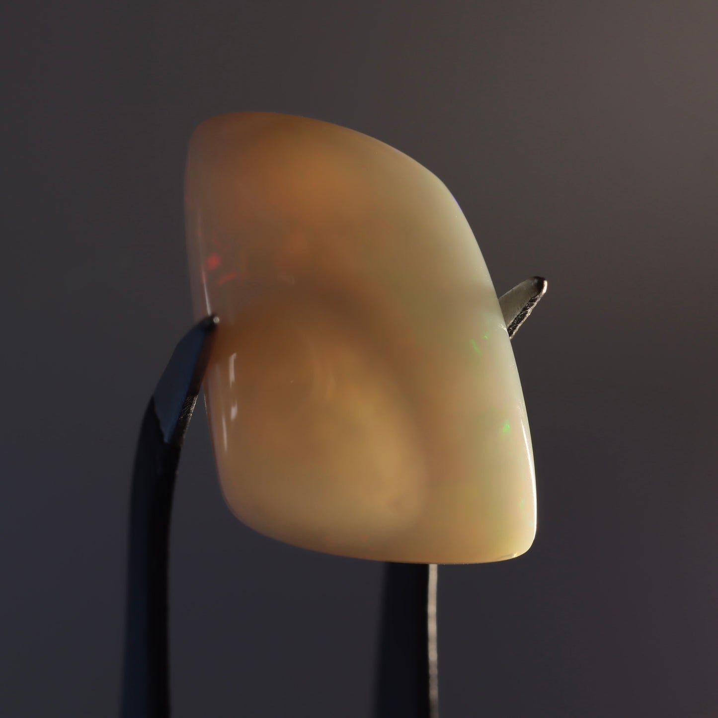 Cabochon White Opal 10.25ct