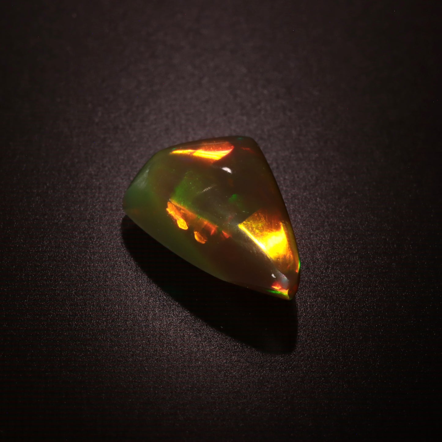 Triangle Black Opal 0.9ct