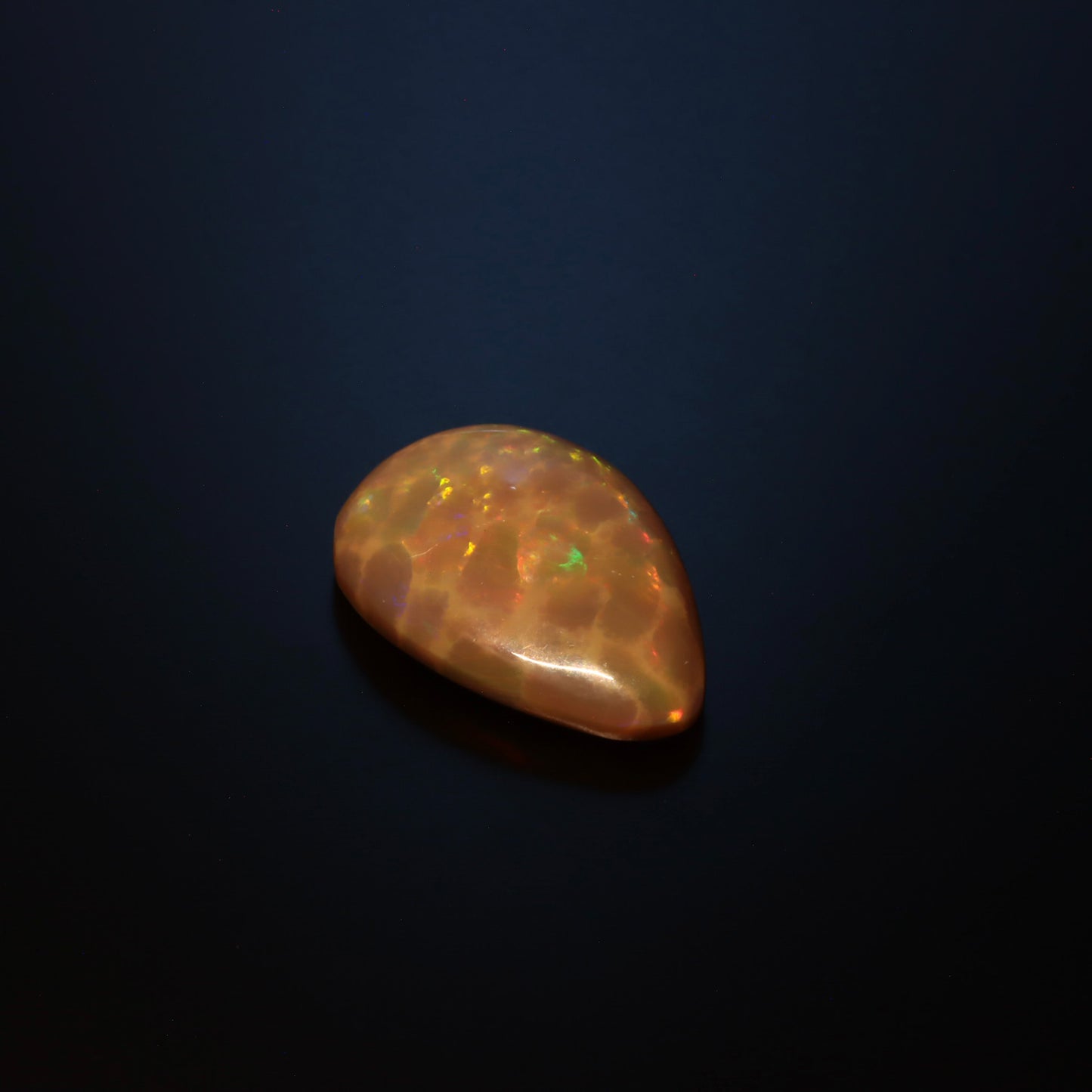Cabochon Dark Opal 4.07ct