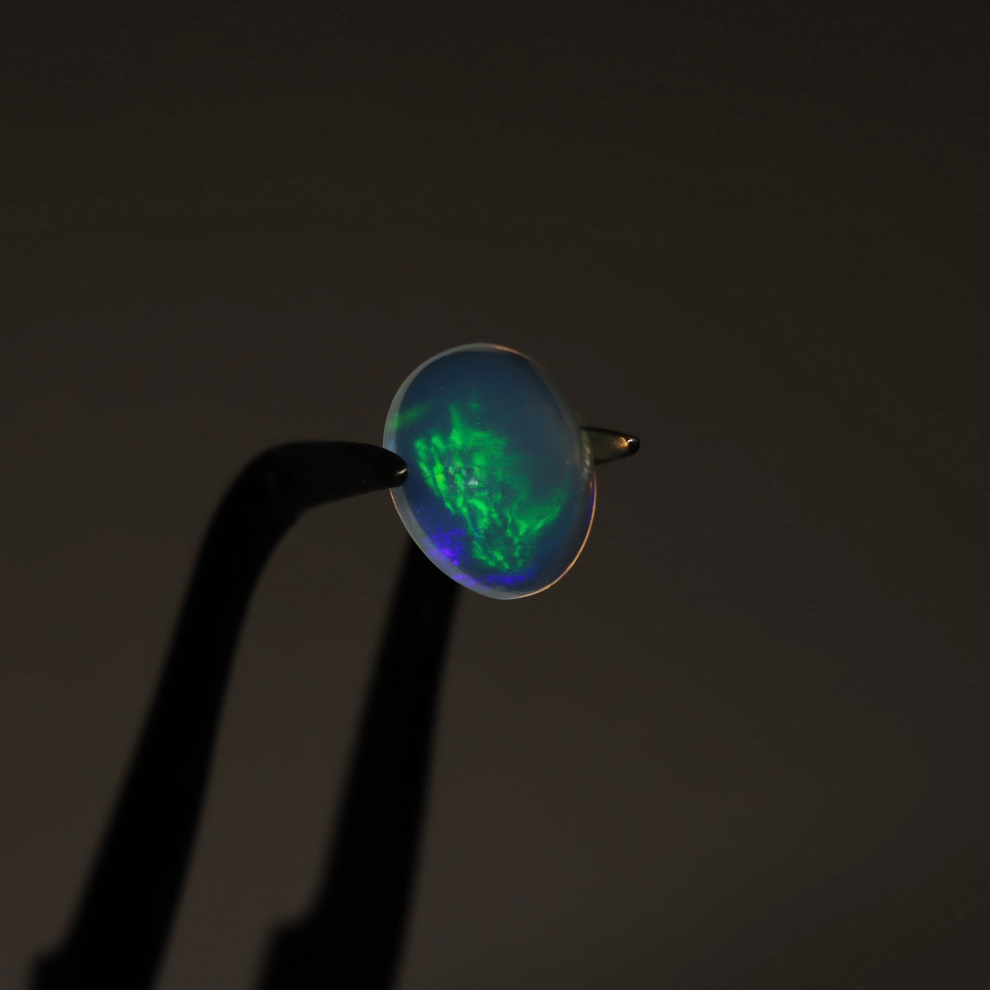 Cabochon Clear Opal 0.88ct