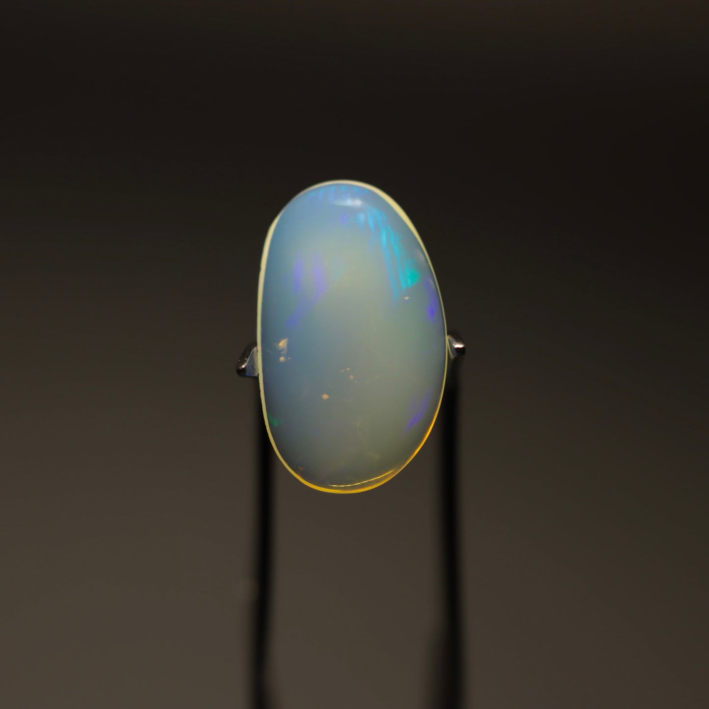 Cabochon Clear Opal 2.79ct