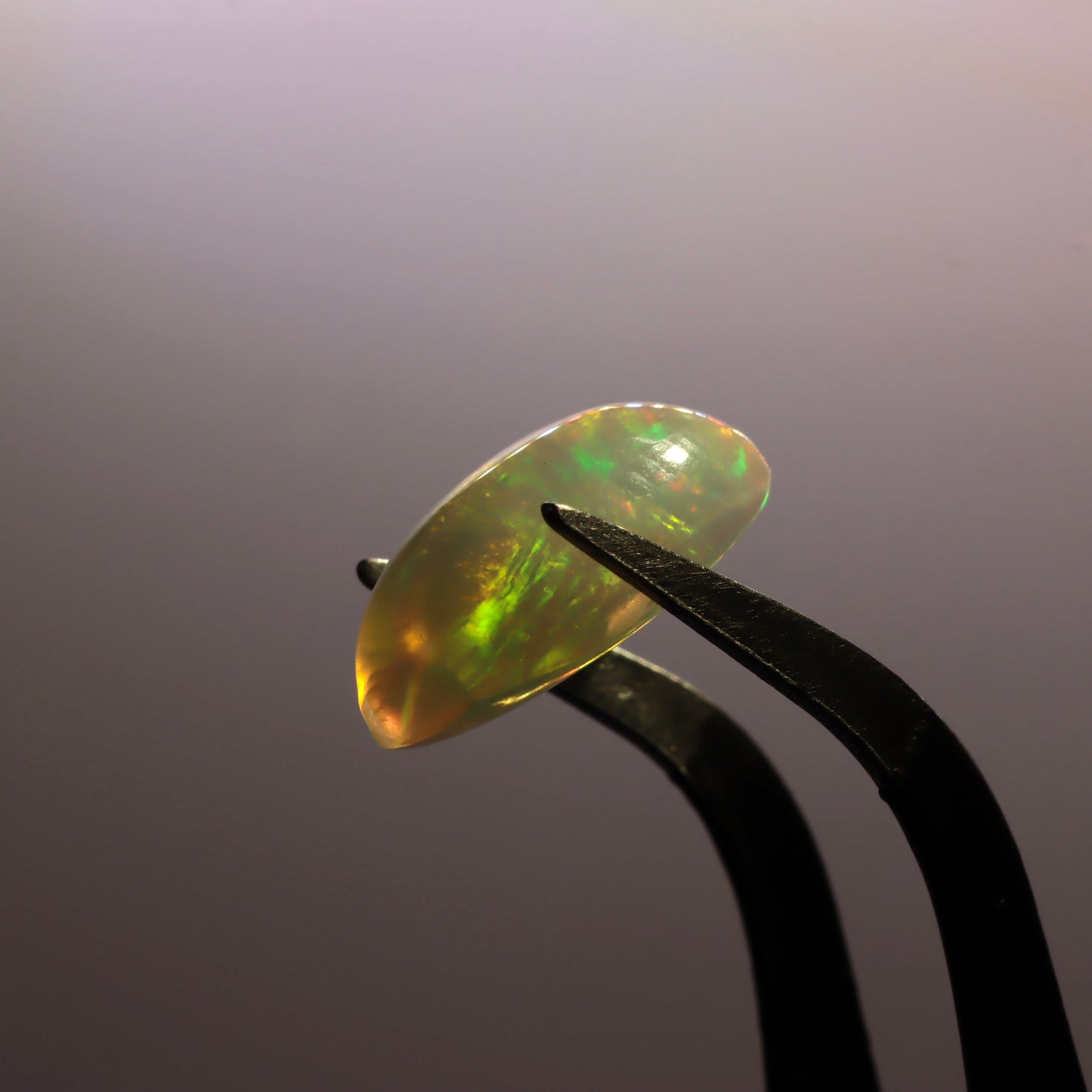 Cabochon White Opal 3.81ct