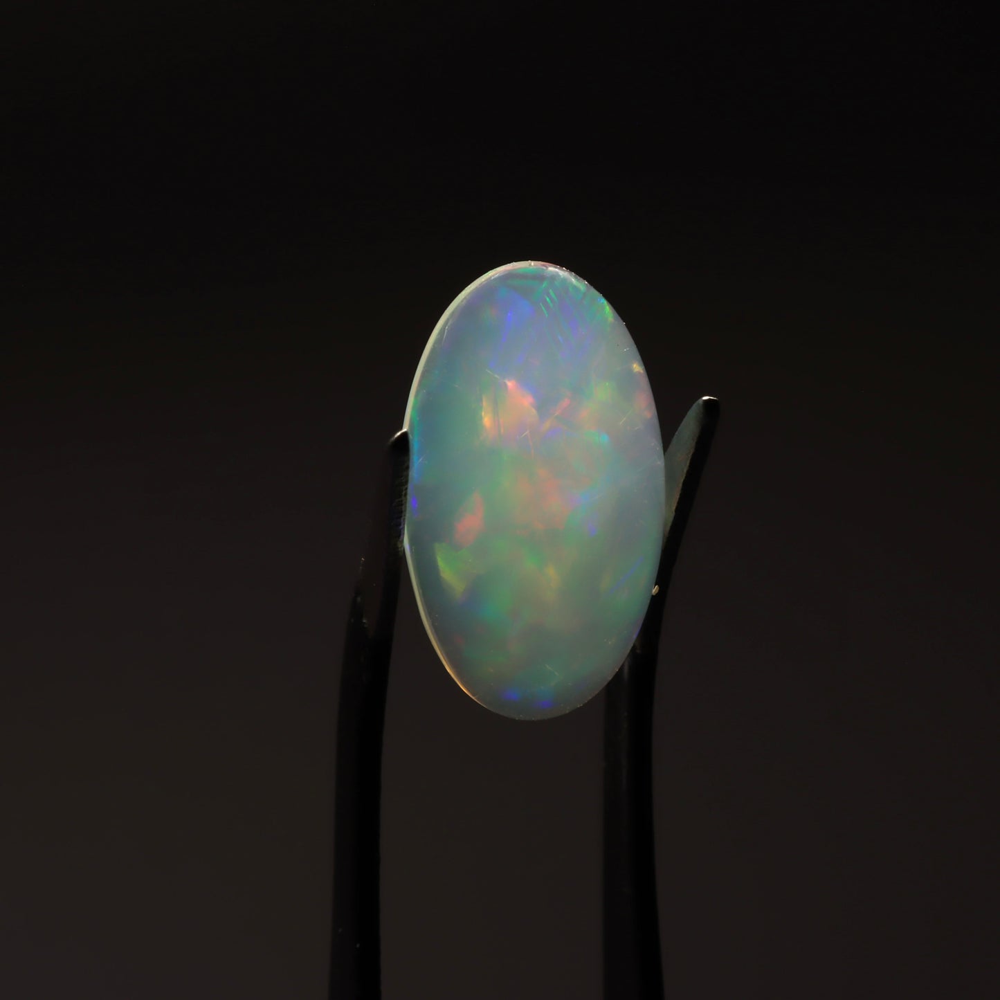 Cabochon White Opal 1.78ct