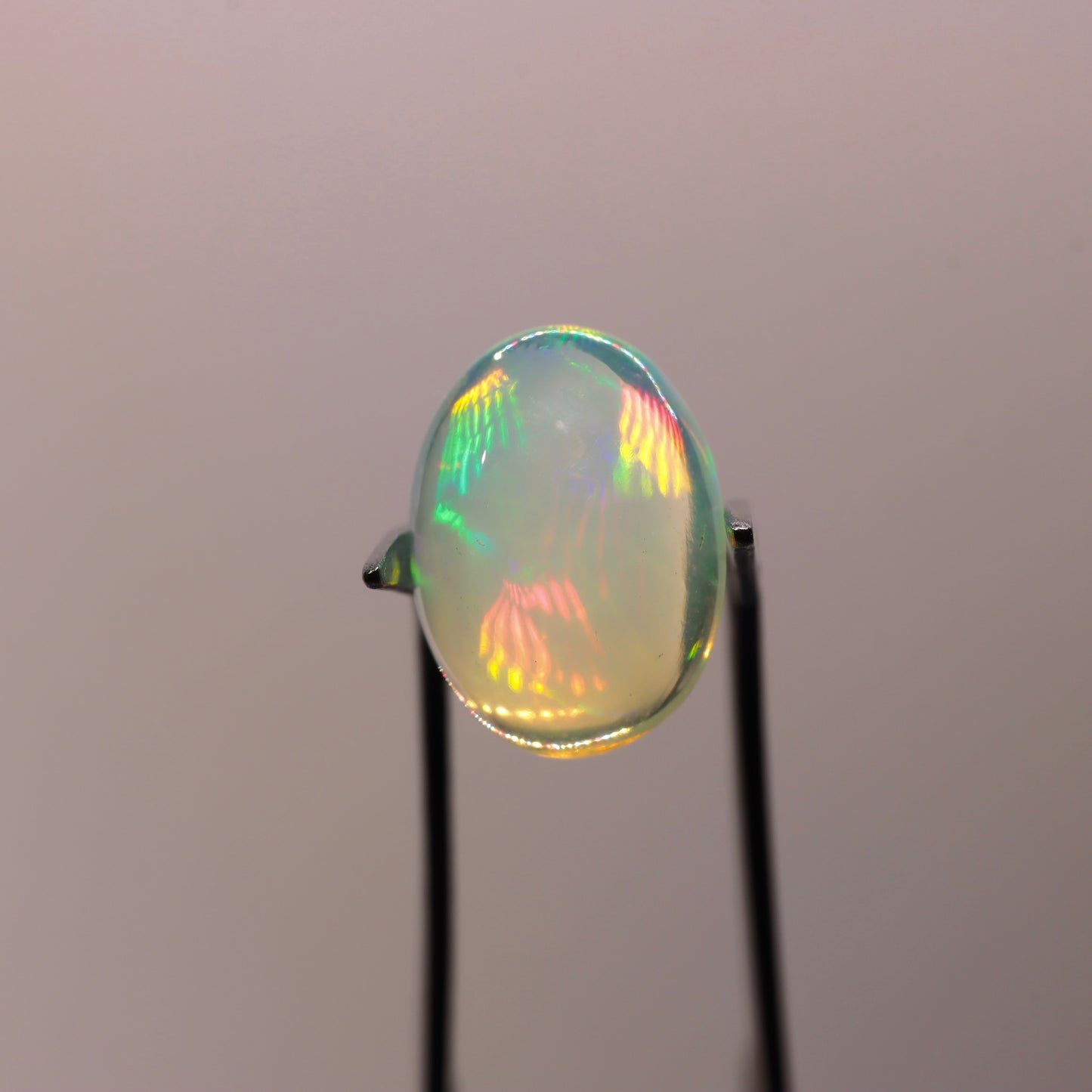 Cabochon White Opal 2.97ct