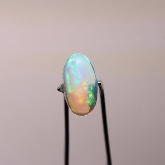 Cabochon White Opal 1.6ct