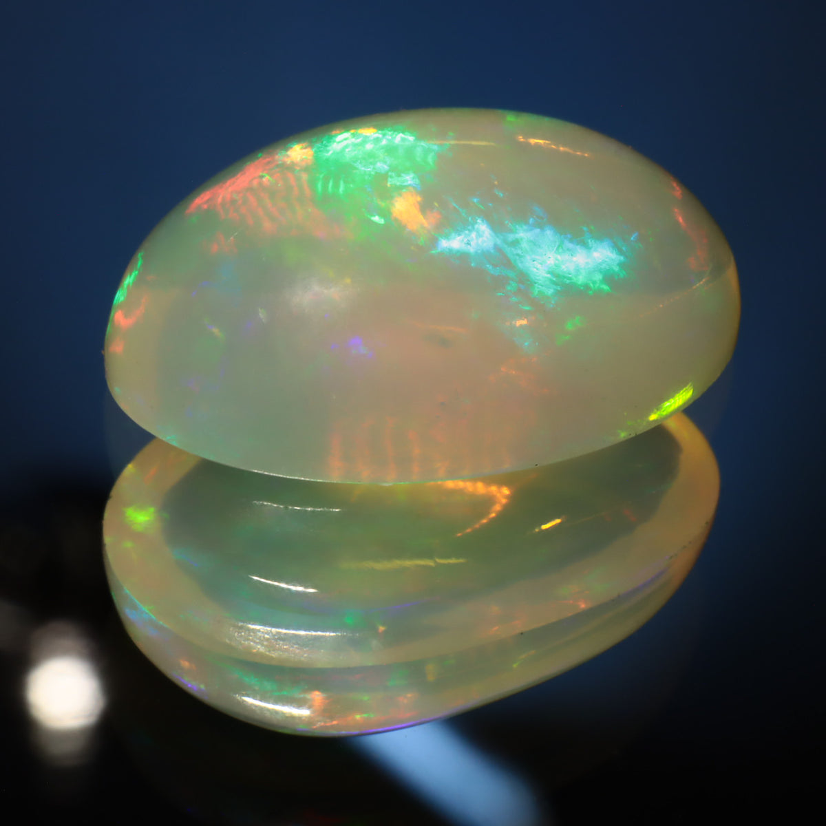 Cabochon White Opal 3.42ct