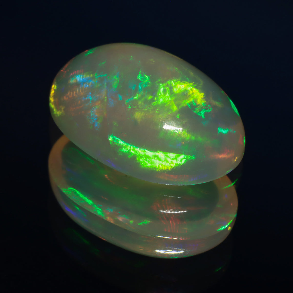 Cabochon White Opal 3.42ct