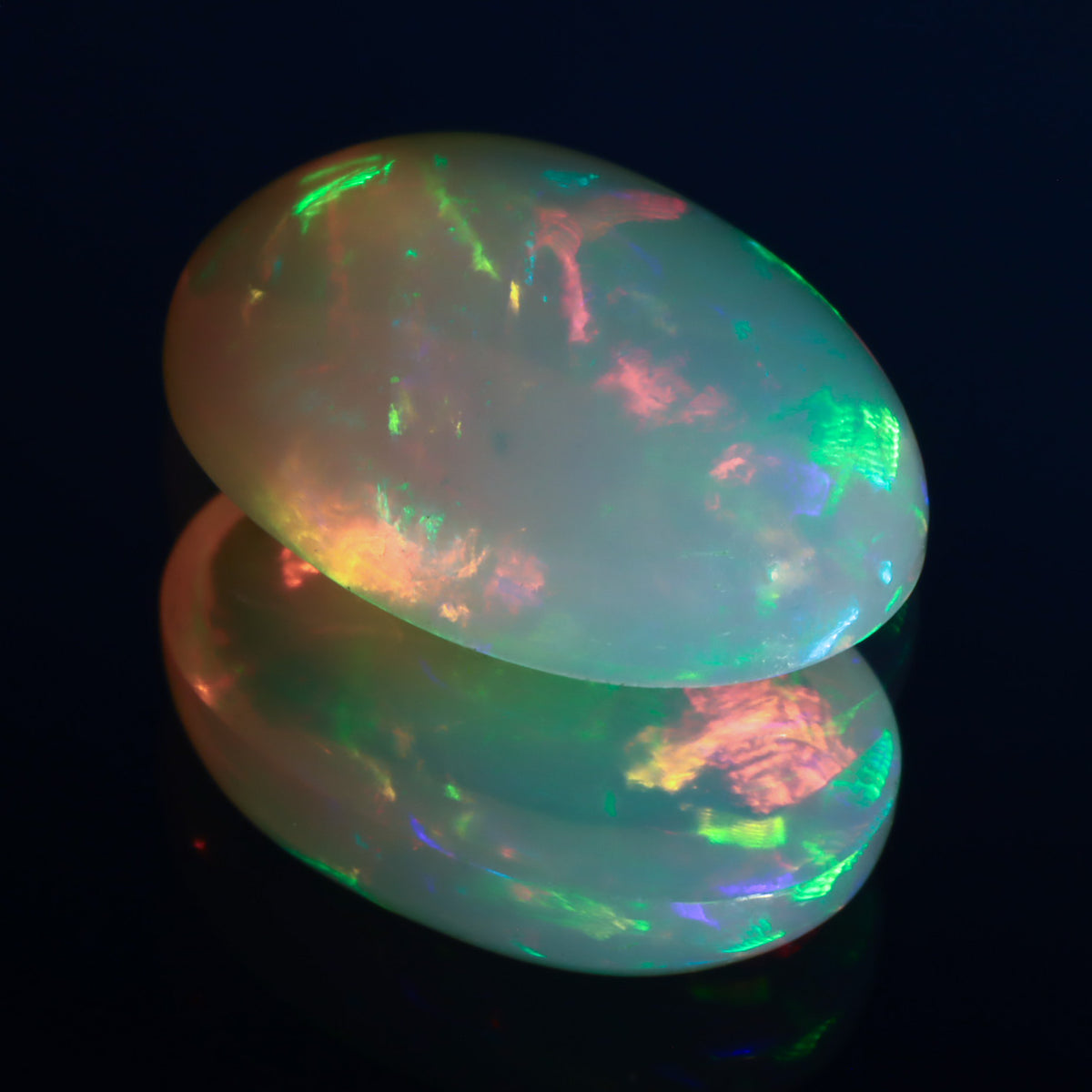 Cabochon White Opal 3.42ct