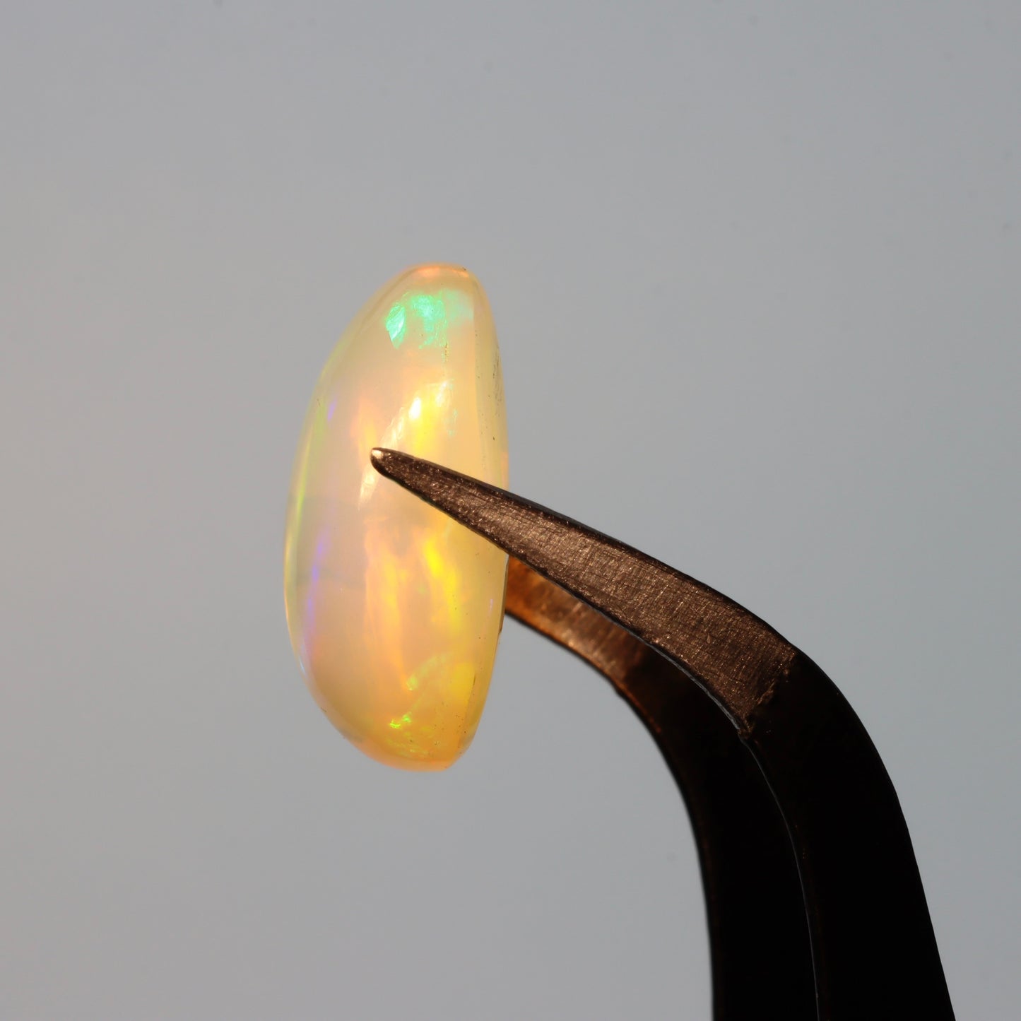 Cabochon White Opal 5.24ct