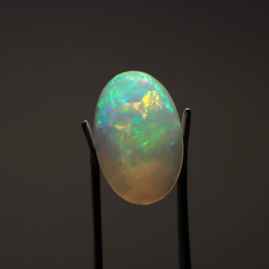 Cabochon White Opal 4.73ct