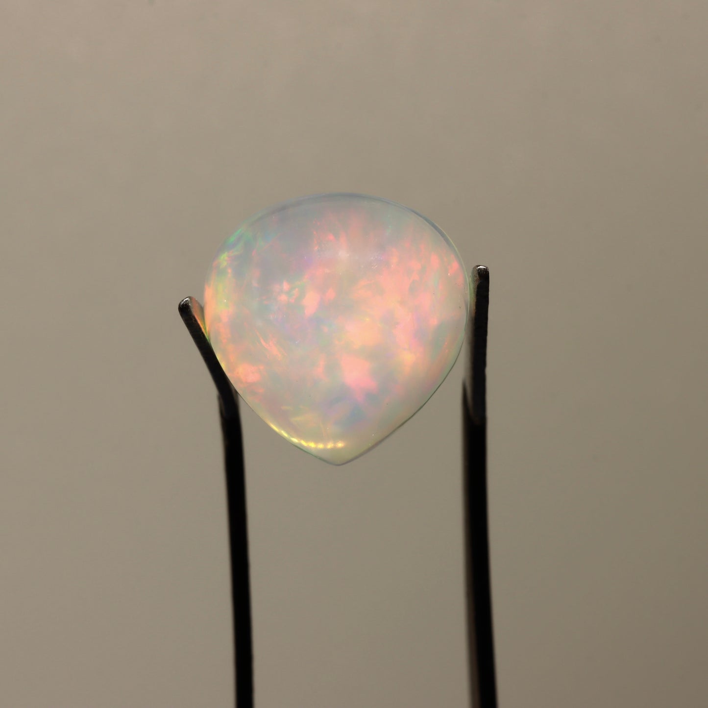 Cabochon White Opal 5.65ct
