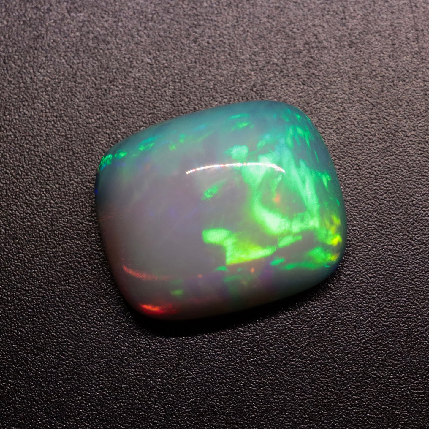 Cushion White Opal 6.91ct