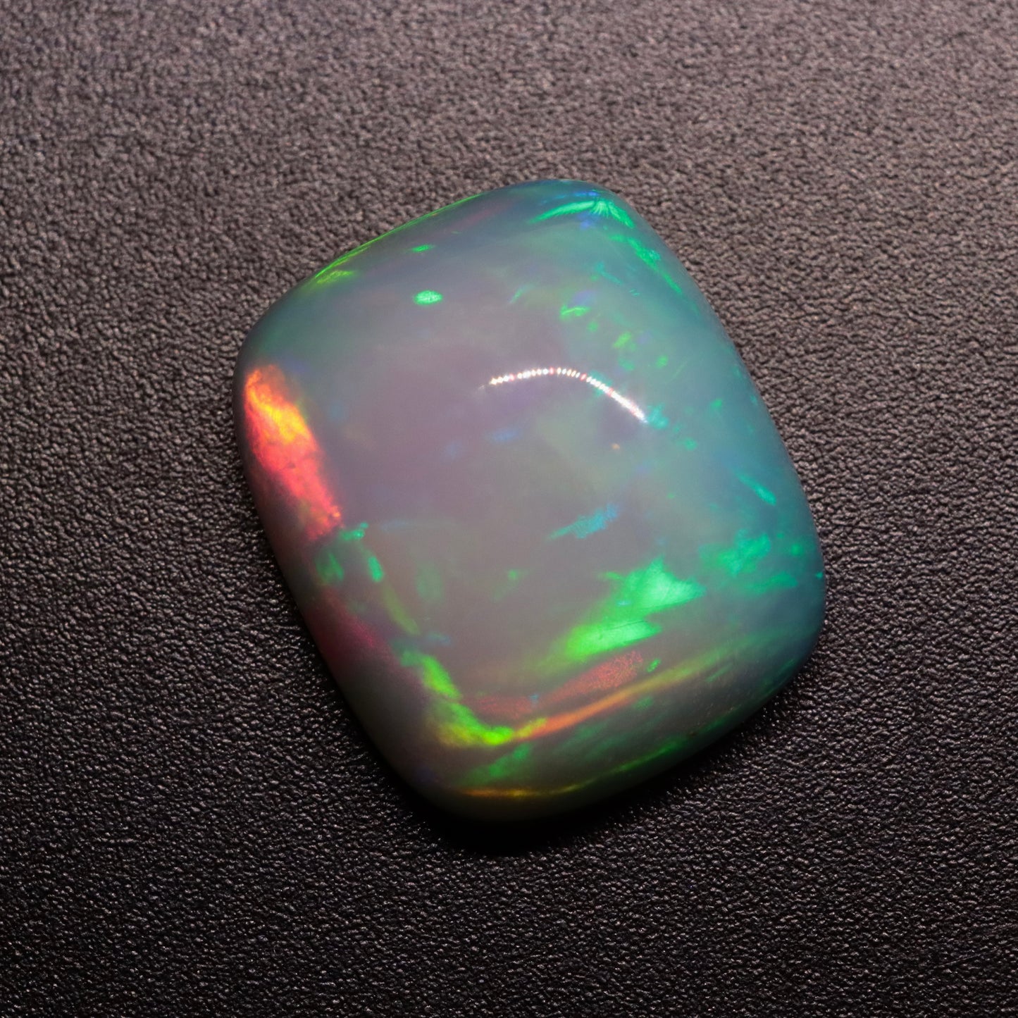 Cushion White Opal 6.91ct