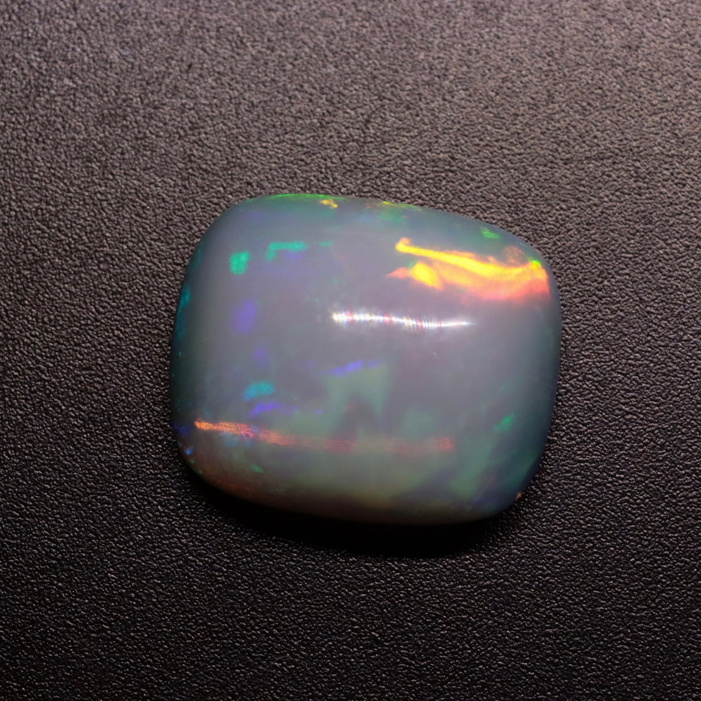 Cushion White Opal 6.91ct