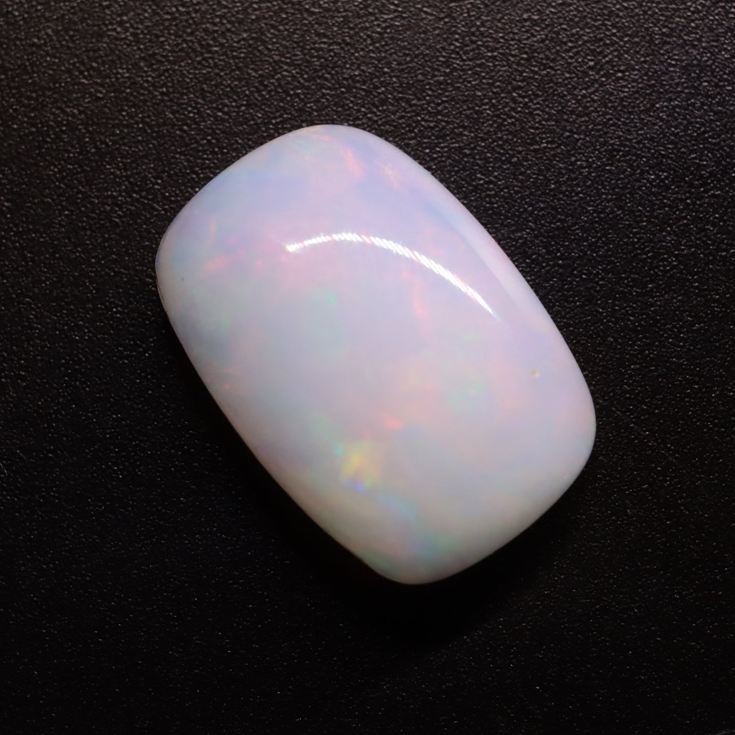 Cushion White Opal 7ct