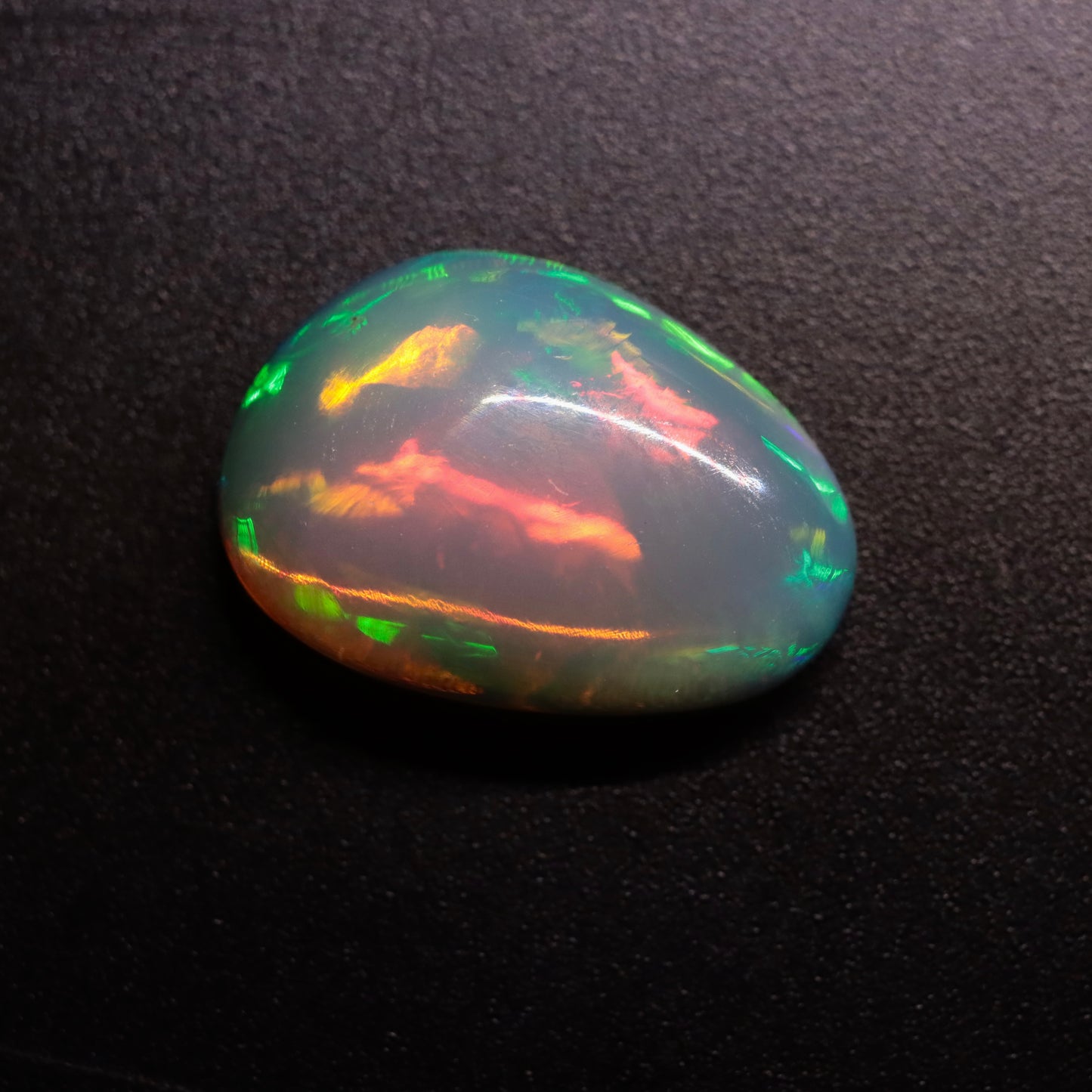 Cabochon White Opal 5.81ct