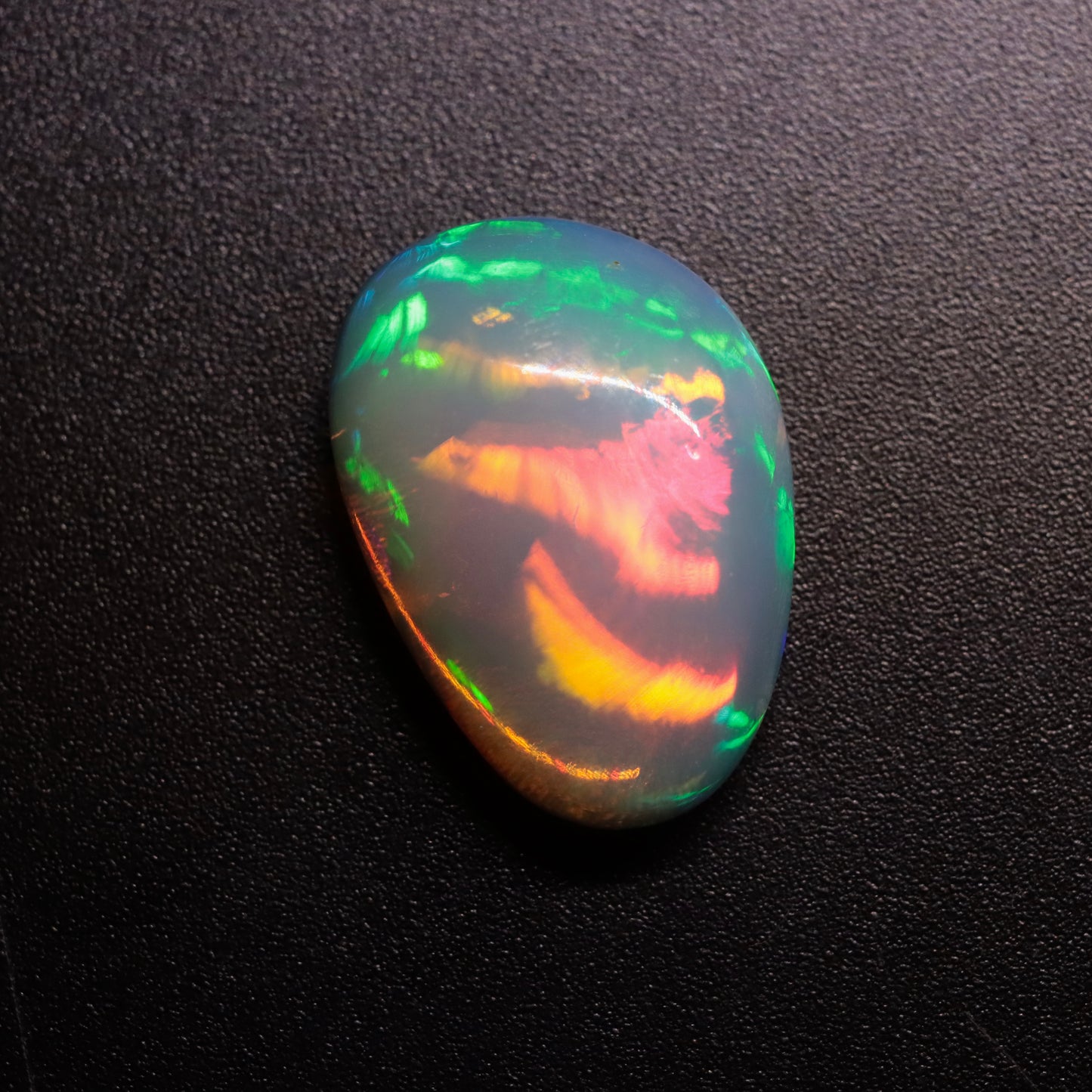 Cabochon White Opal 5.81ct
