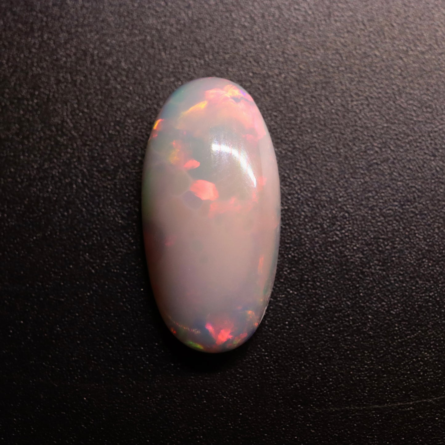 Cabochon White Opal 4.05ct