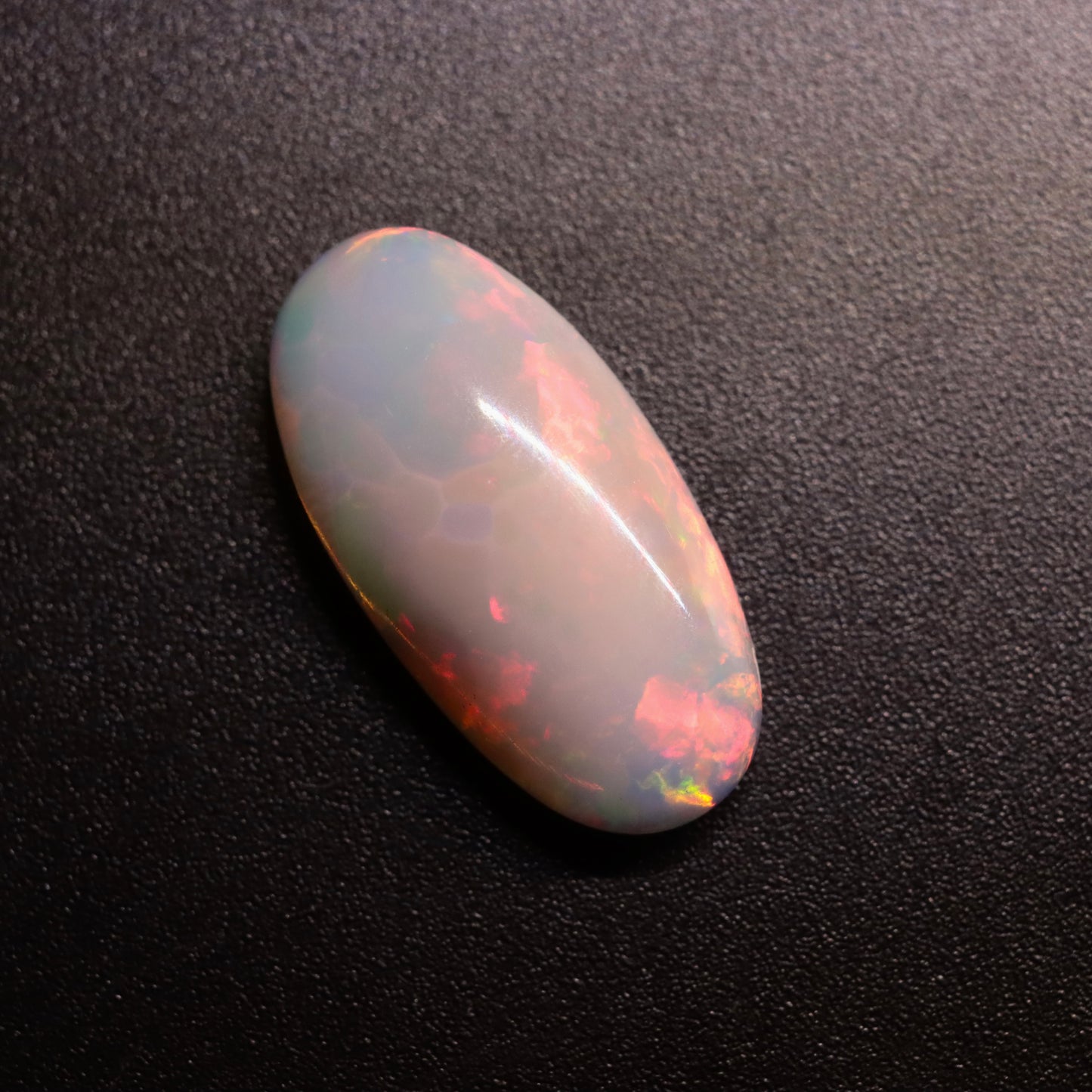 Cabochon White Opal 4.05ct