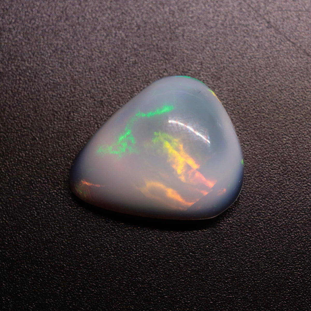 Cabochon White Opal 6.75ct