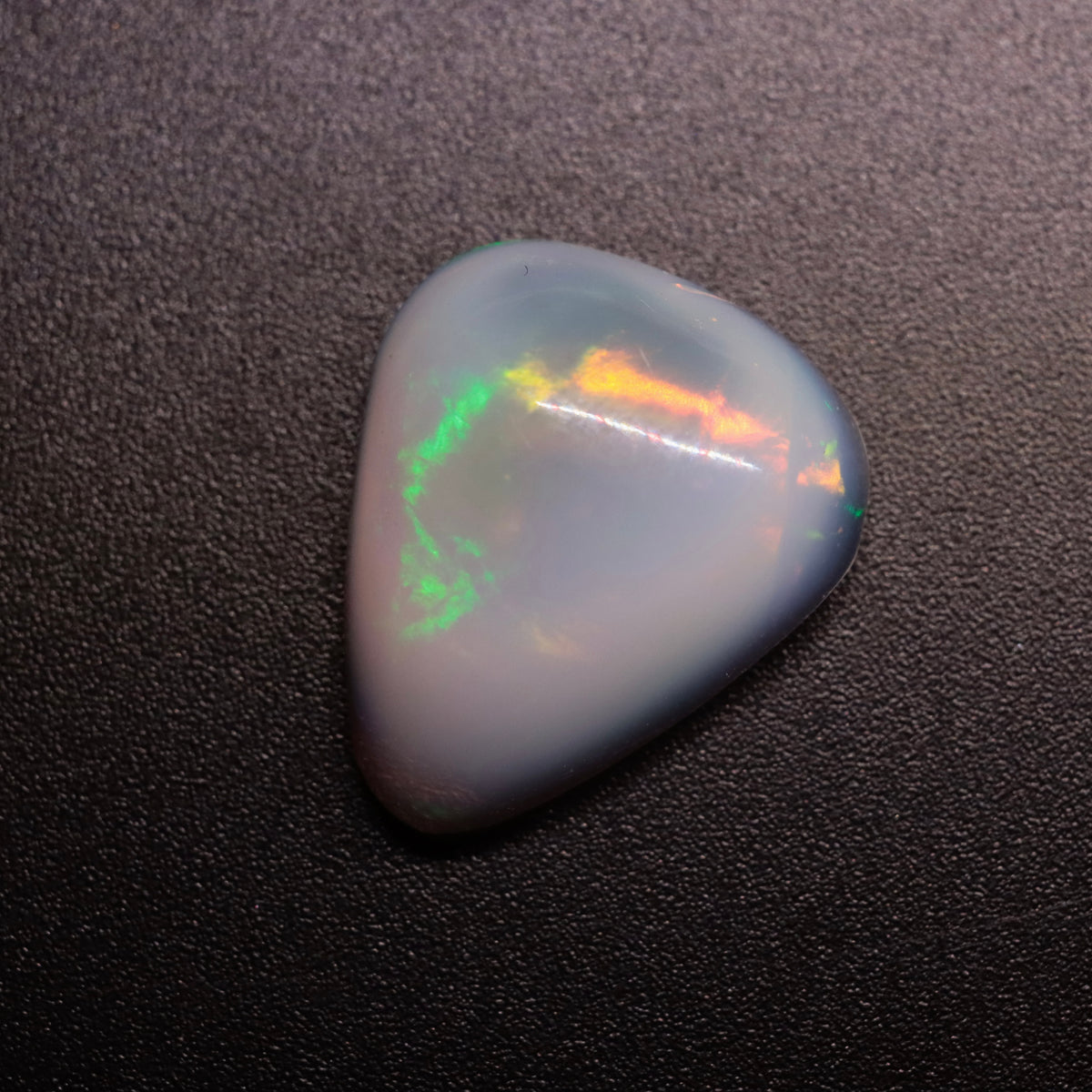 Cabochon White Opal 6.75ct