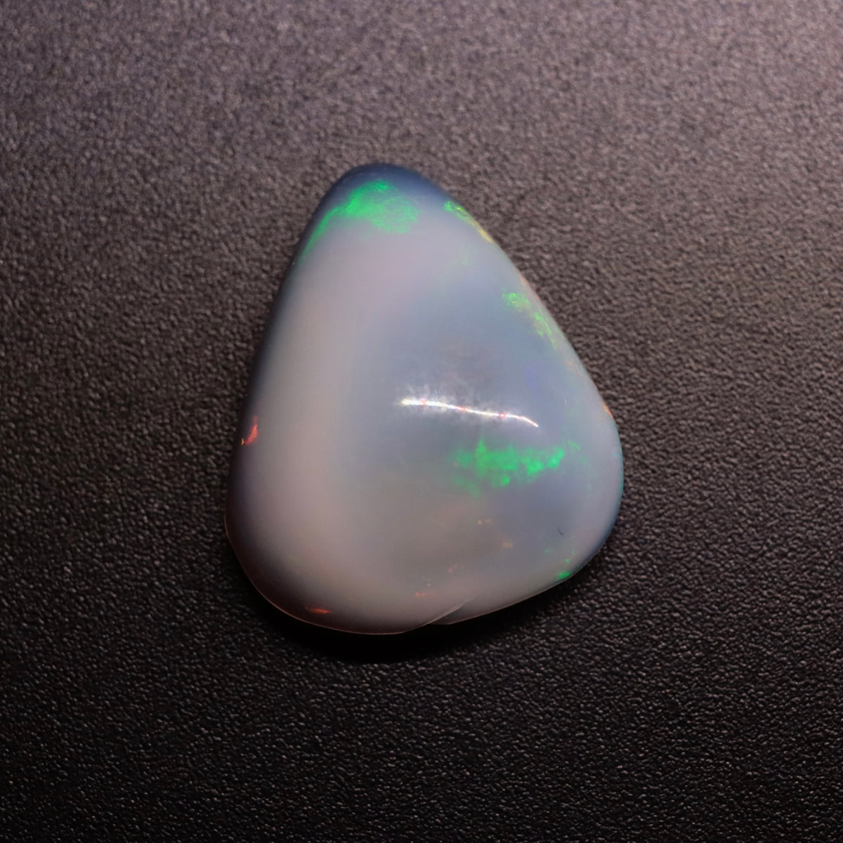 Cabochon White Opal 6.75ct