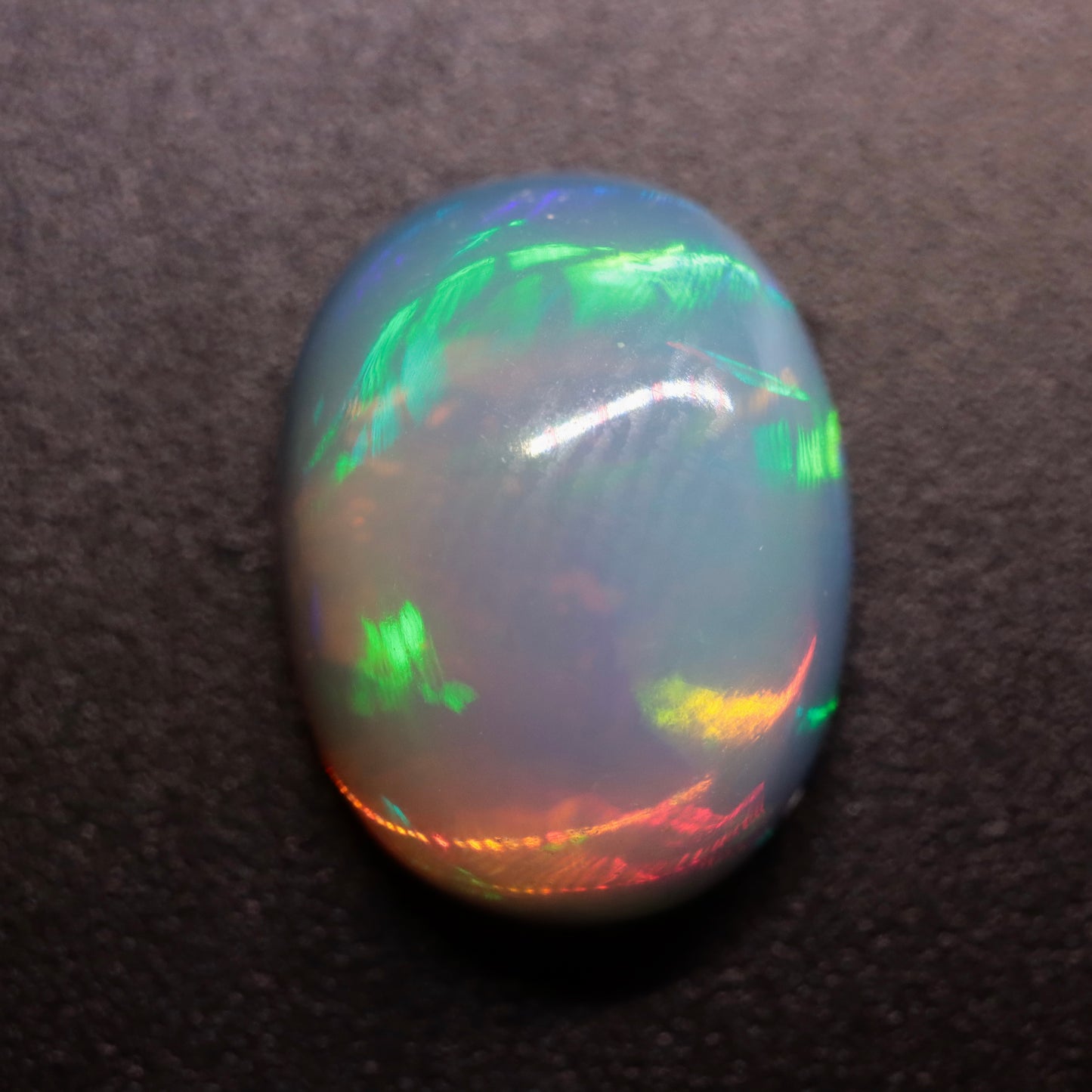 Cabochon White Opal 3.82ct