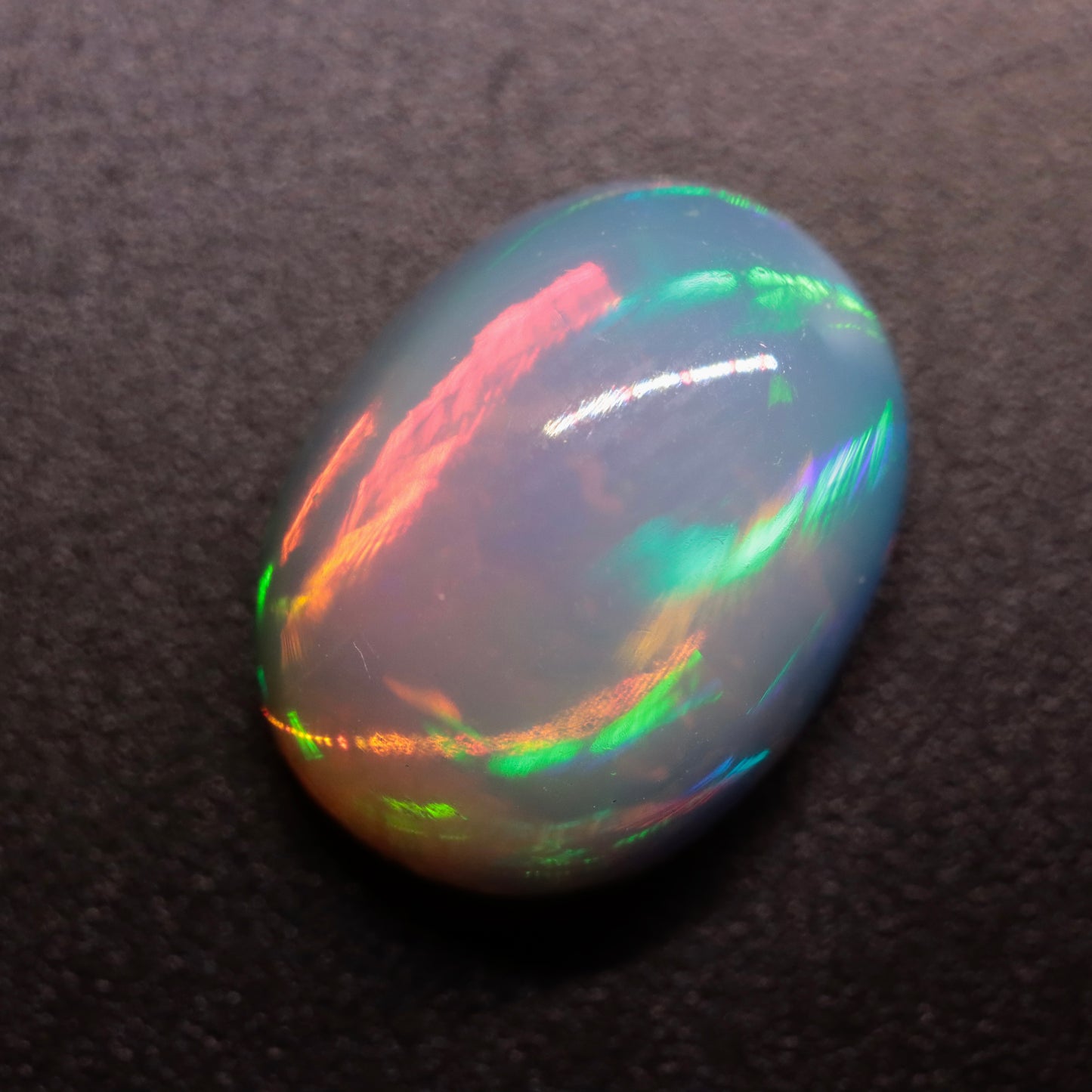 Cabochon White Opal 3.82ct
