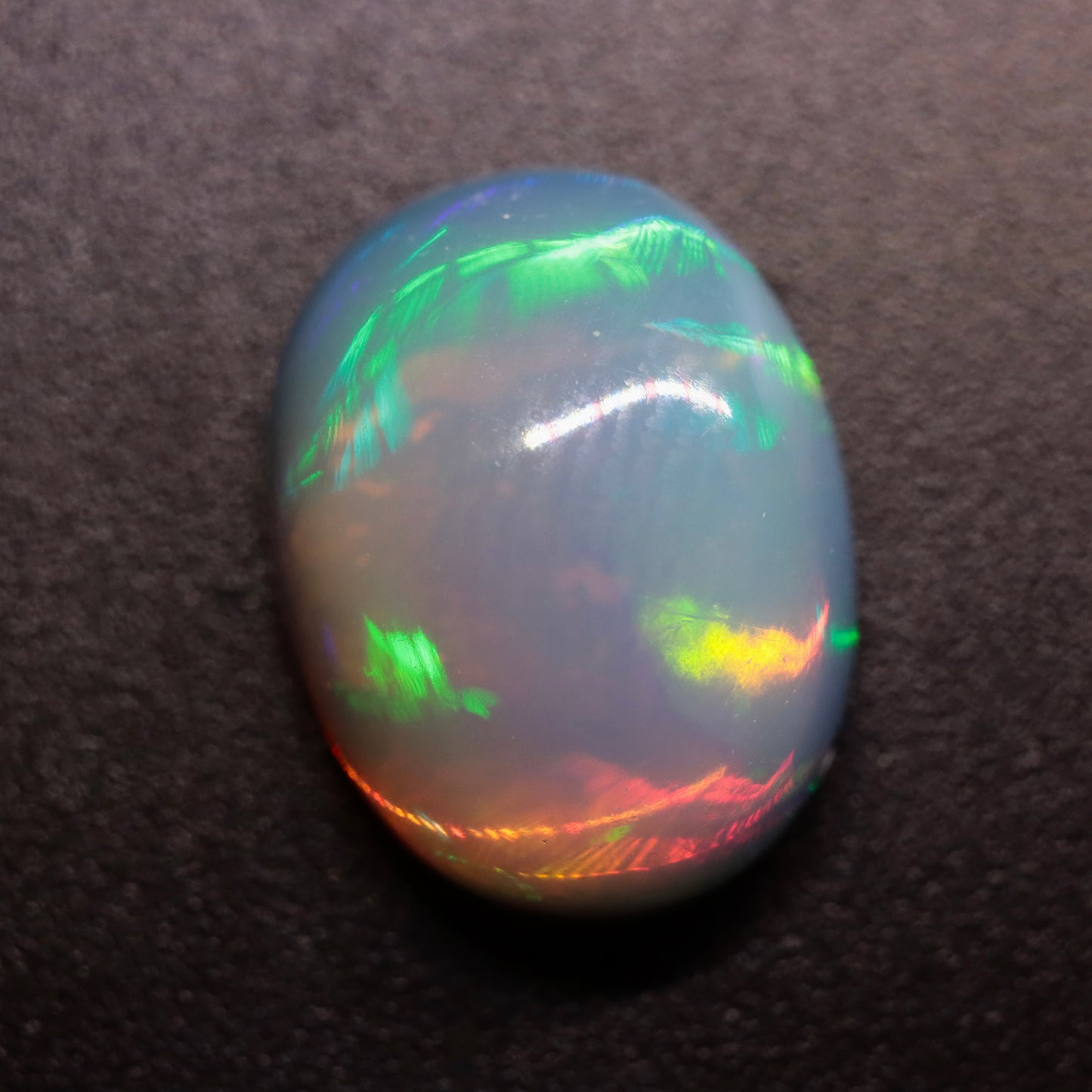 Cabochon White Opal 3.82ct