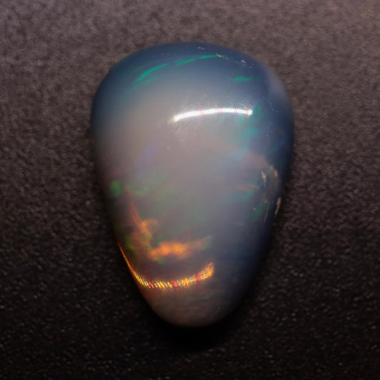 Cabochon White Opal 4.31ct