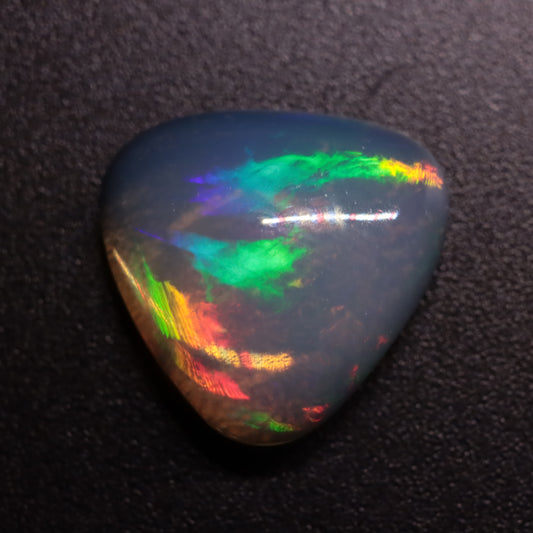 Cabochon White Opal 2.8ct