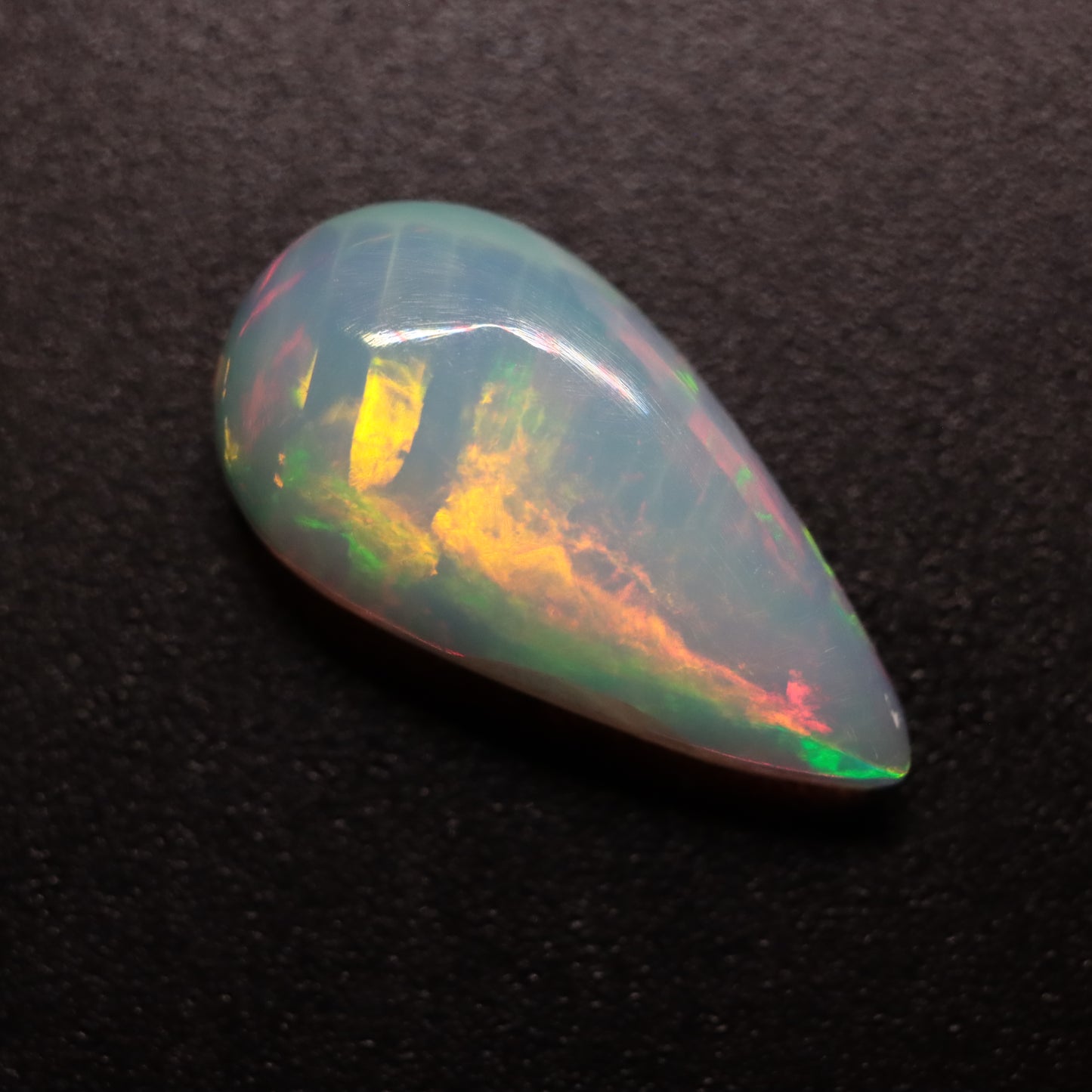 Pear White Opal 2.09ct