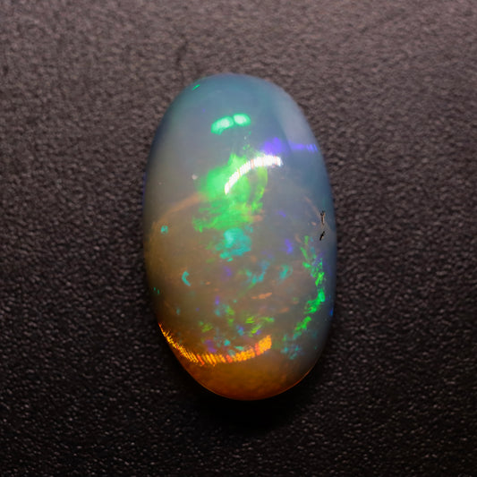 Cabochon White Opal 2.5ct
