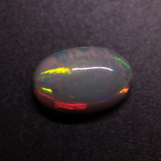 Cabochon White Opal 2.17ct