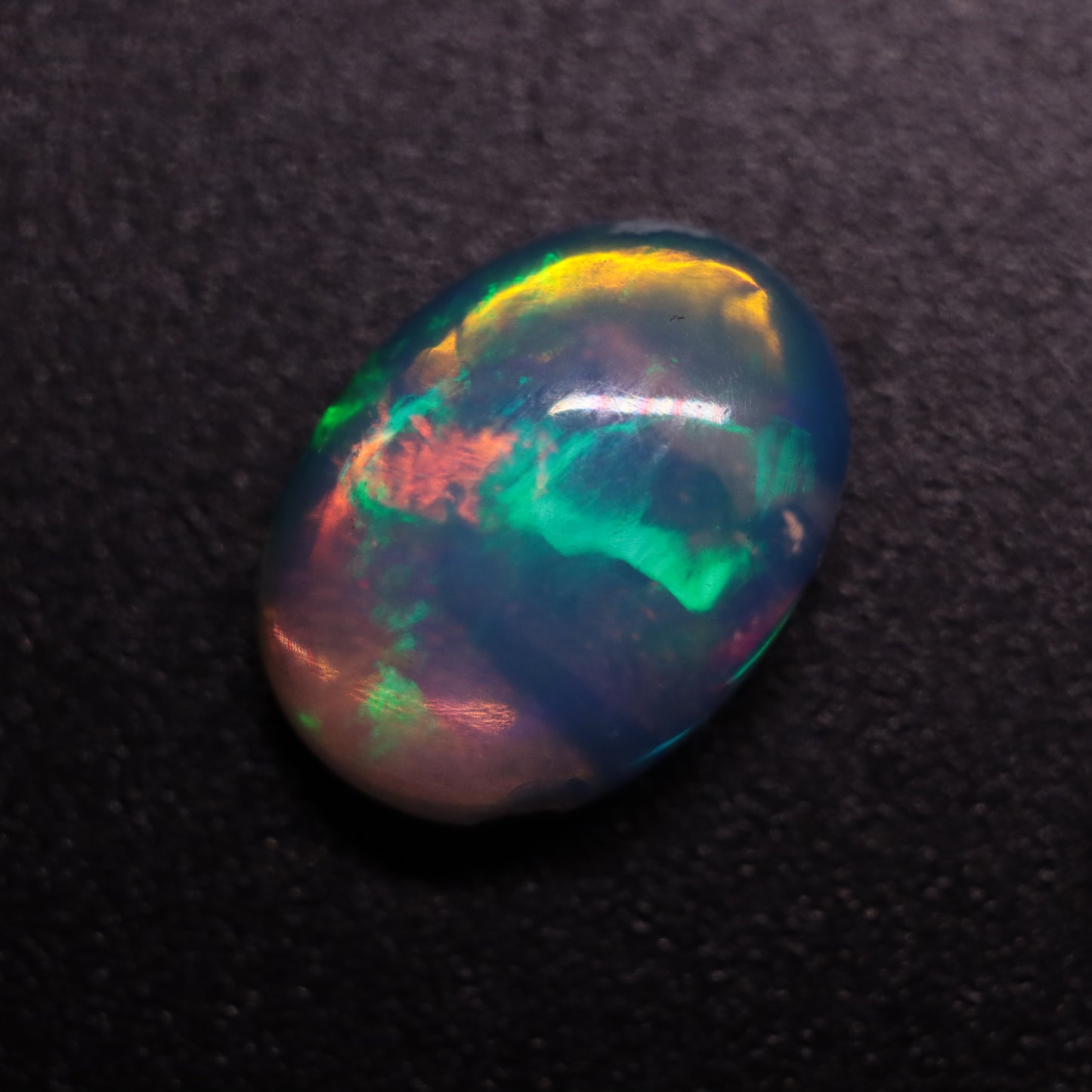 Cabochon White Opal 1.25ct