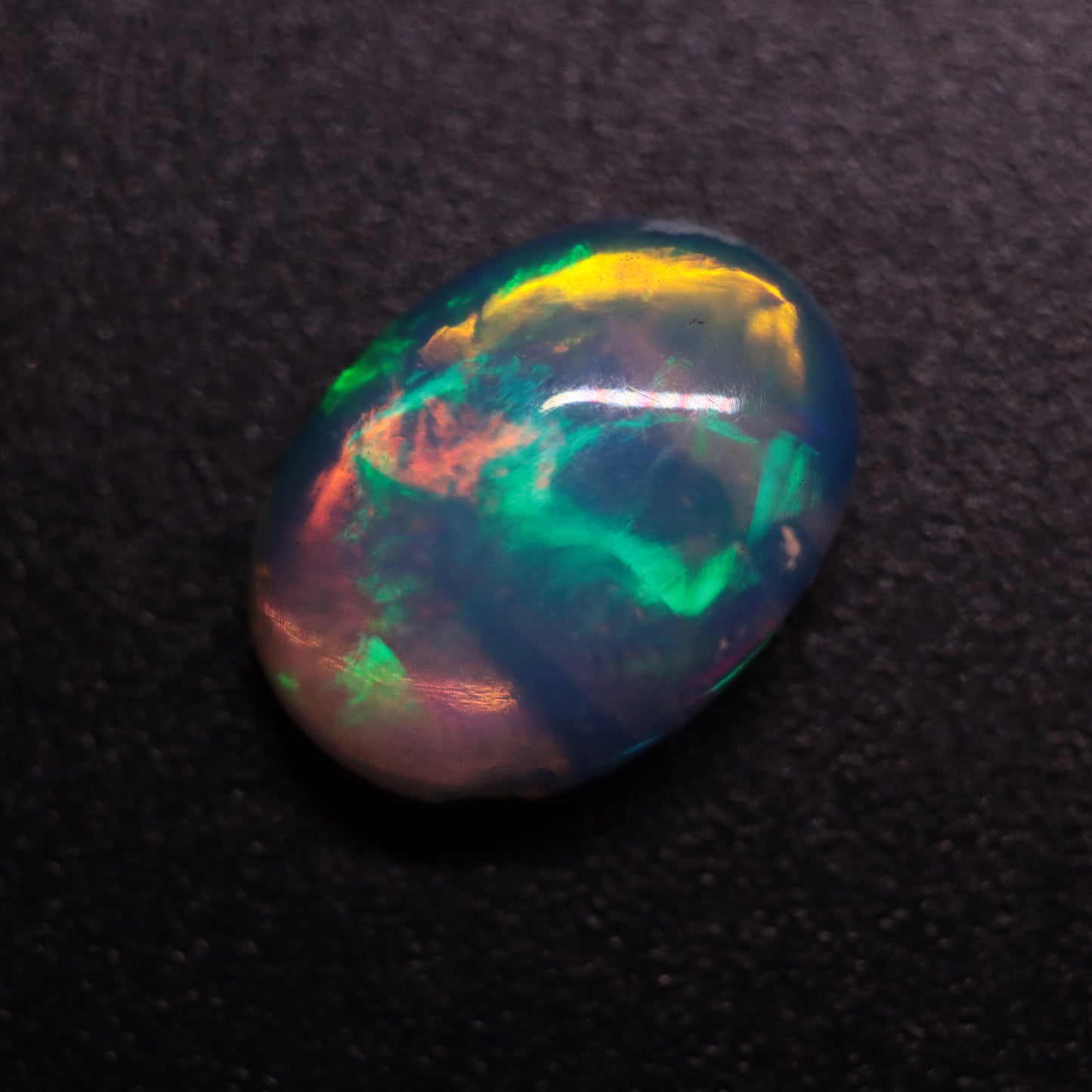 Cabochon White Opal 1.25ct