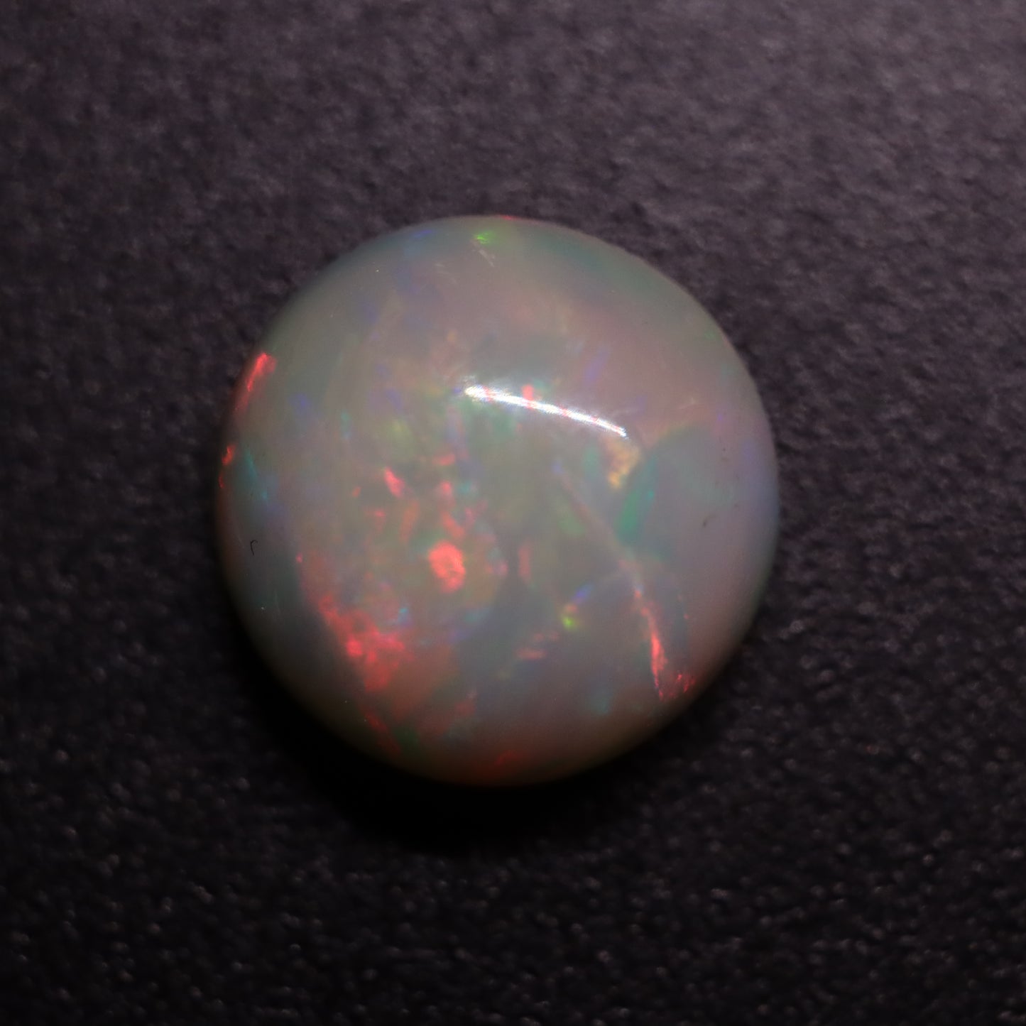Round White Opal 1.28ct