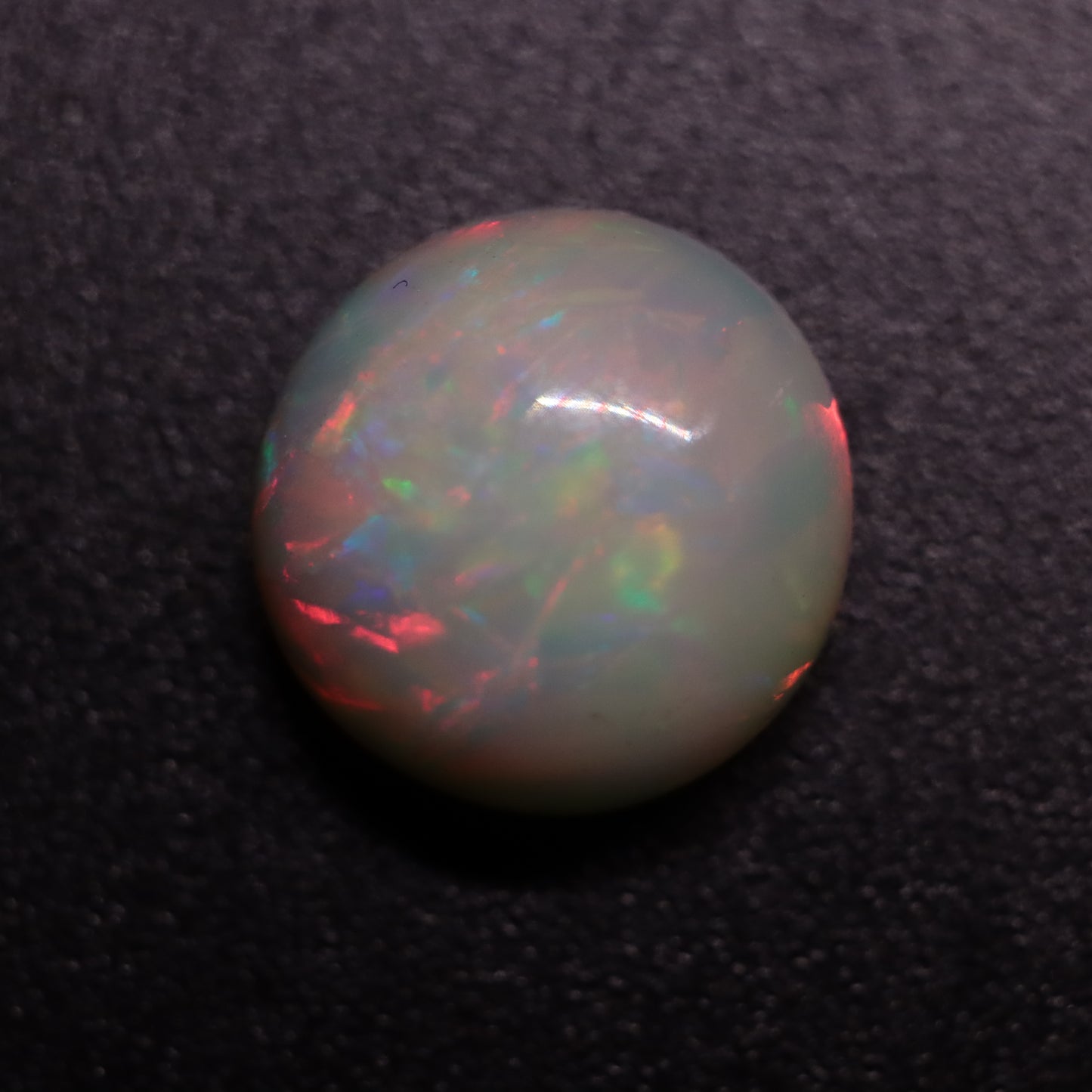 Round White Opal 1.28ct