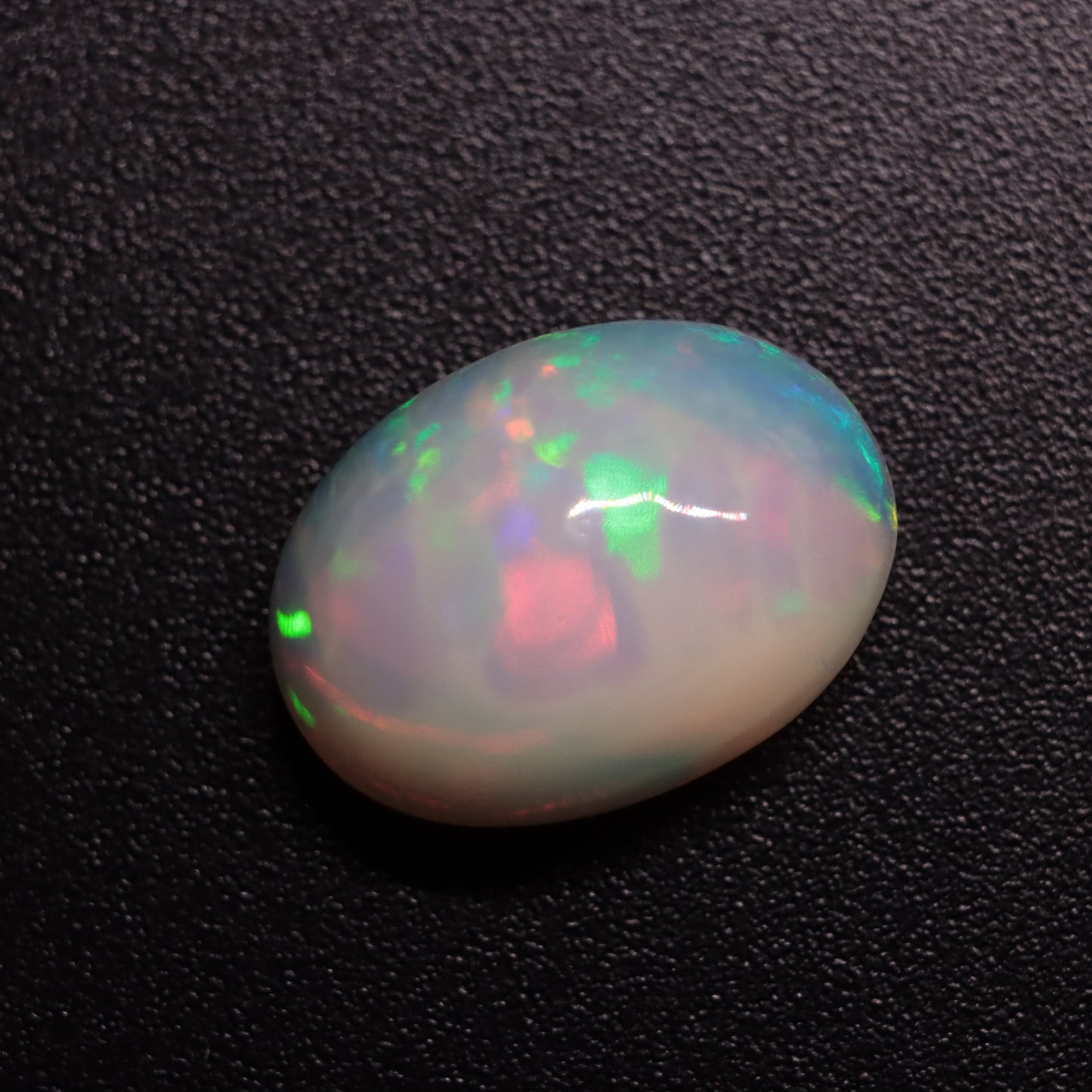 Cabochon White Opal 1.88ct