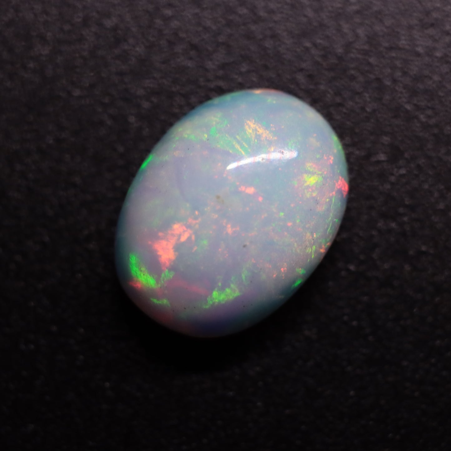 Cabochon White Opal 1.53ct