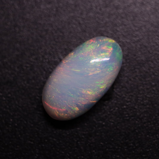 Cabochon White Opal 1ct