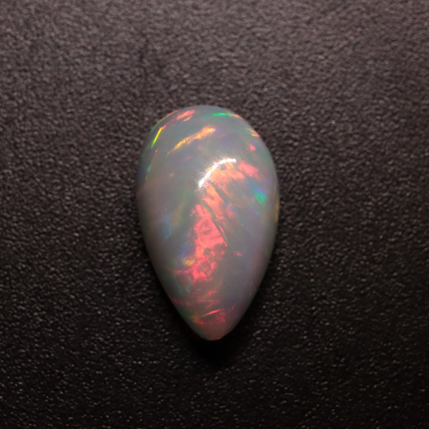 Cabochon White Opal 1.42ct