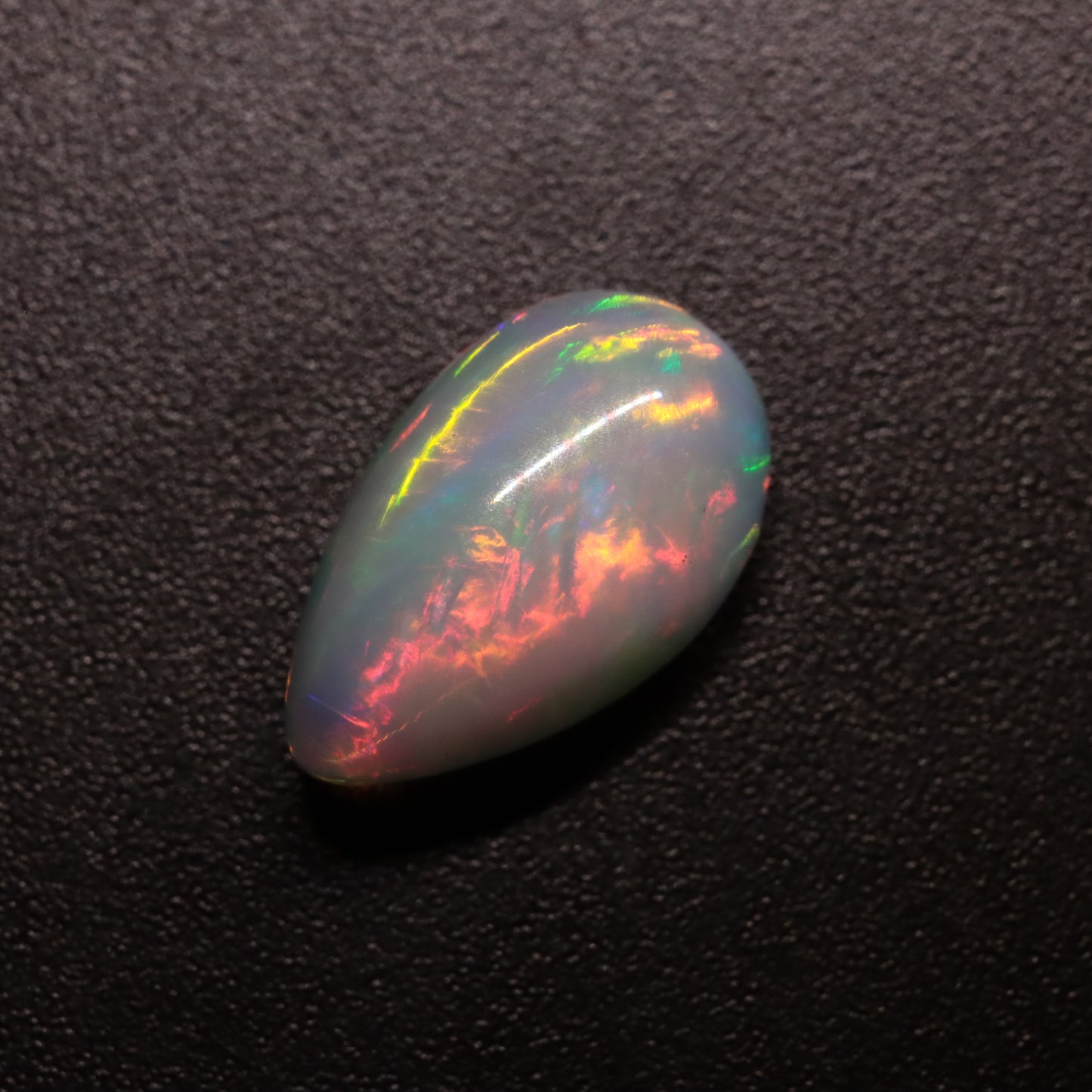 Cabochon White Opal 1.42ct